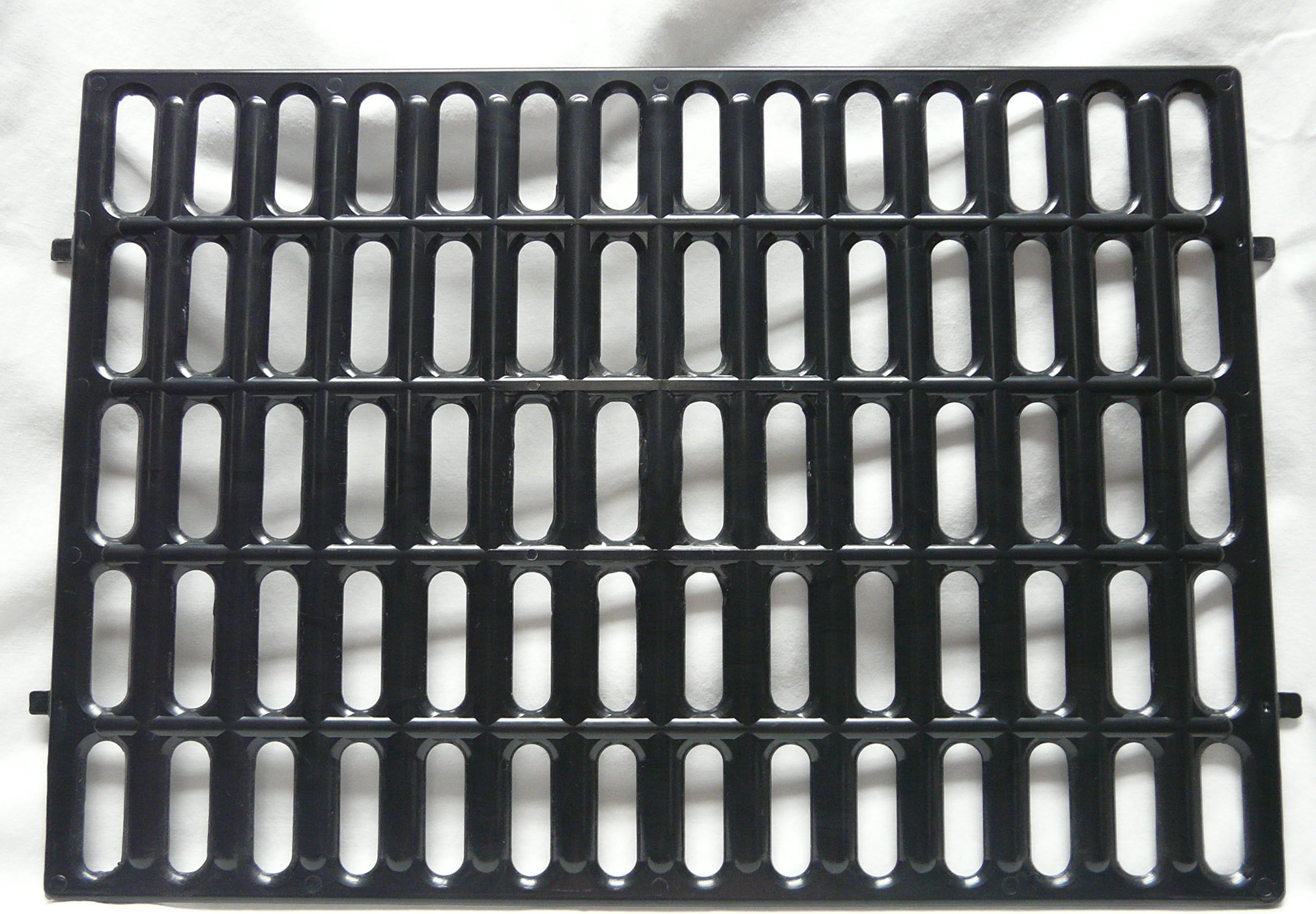 Mat for Rabbit cage, Plastic. Make a Wire-Floored cage Comfortable. (Black)