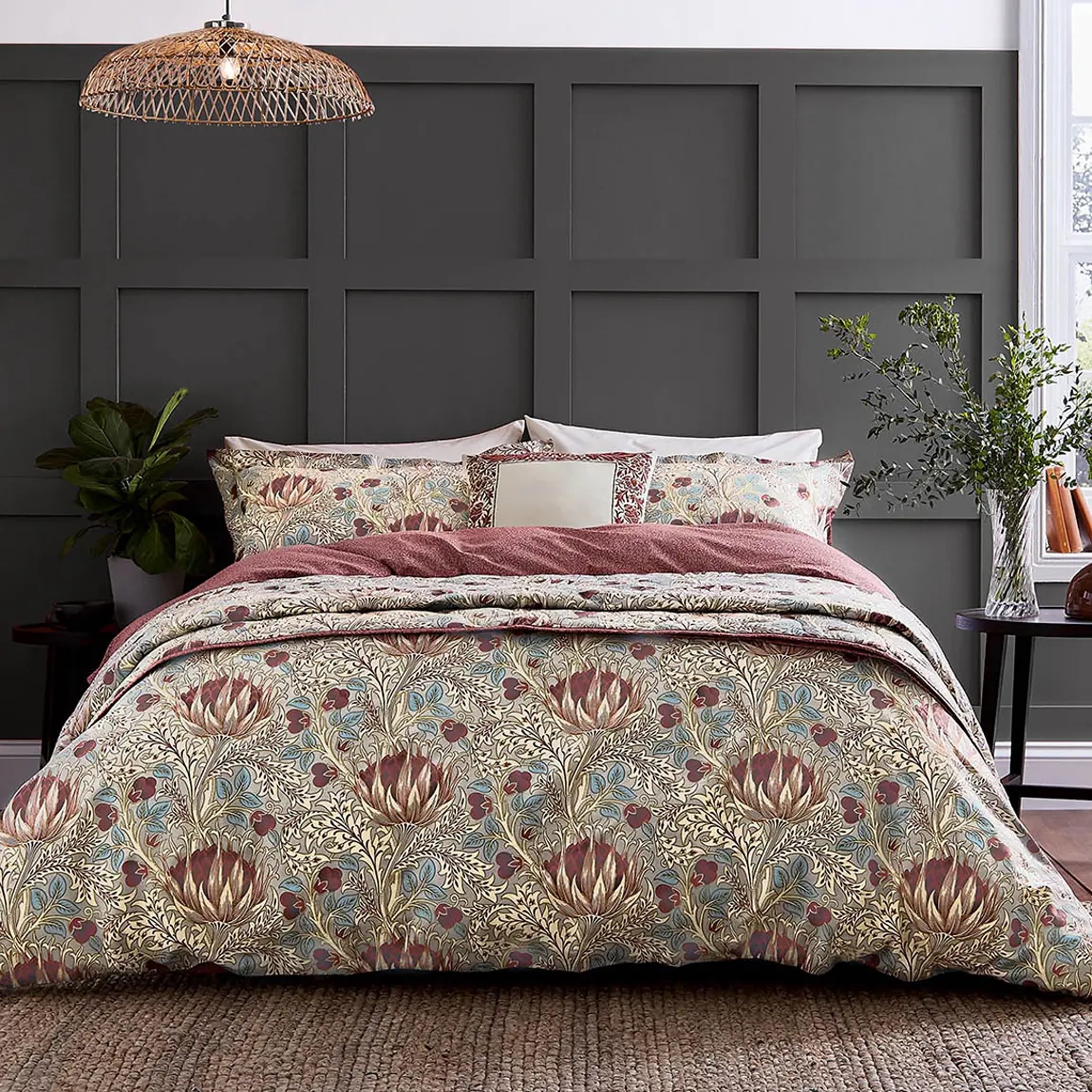 Morris & Co 'Artichoke' Cotton Duvet Cover Set in Mid Grey | Size: Double