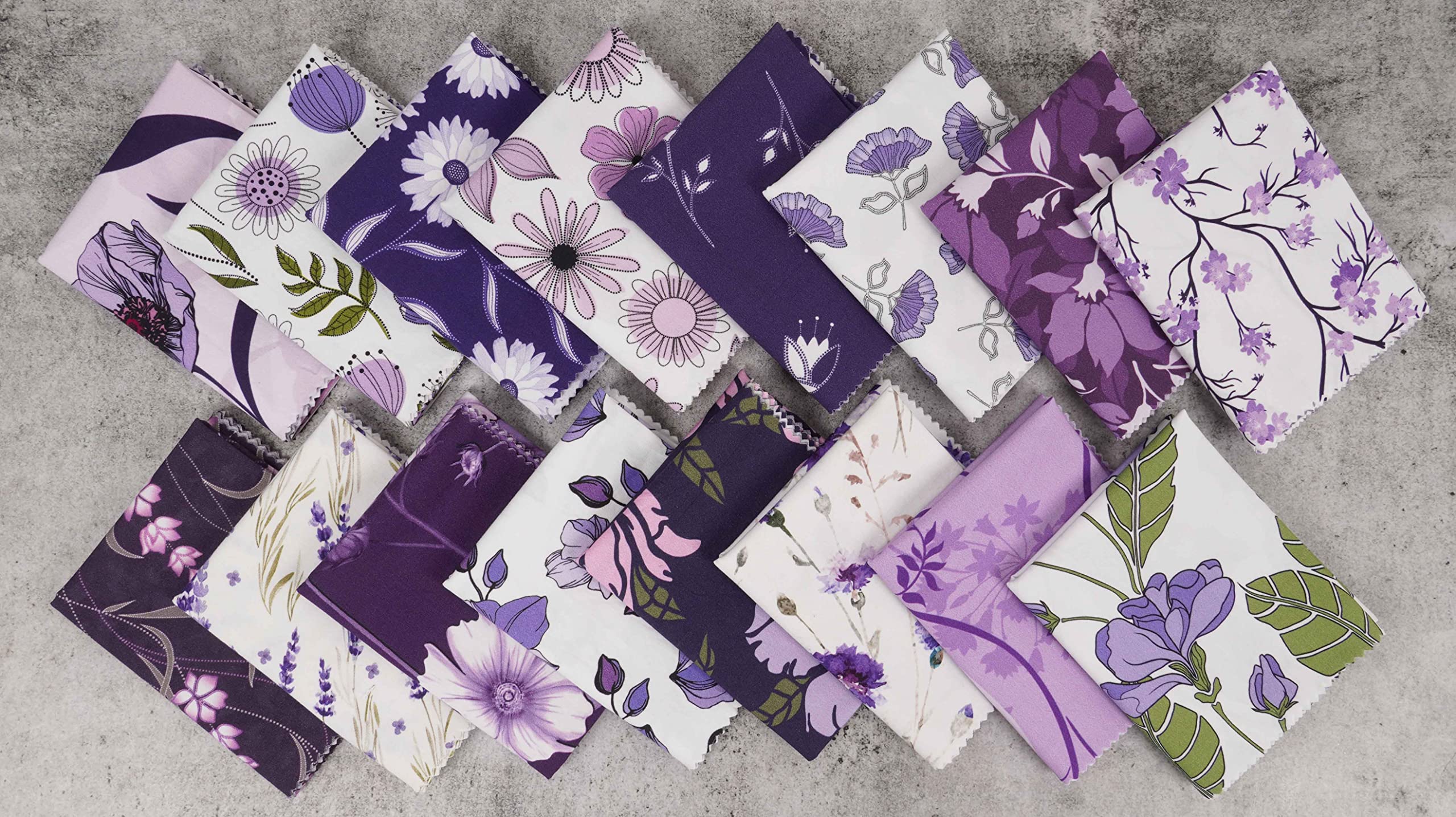 Soimoi 16 Pc Fat Quarter Bundle, Floreale Stampa 18 "X 22" Patchwork Fai-Da-Te- 100% Cotone Pre-Taglio Tessuto Di Trapuntatura Viola E Bianco.