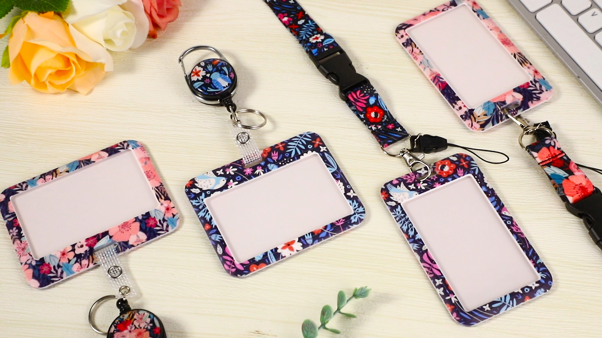 JKDHJK Ausweishalter Mit Band - Einziehbarer Kartenhalter Leopardenmuster