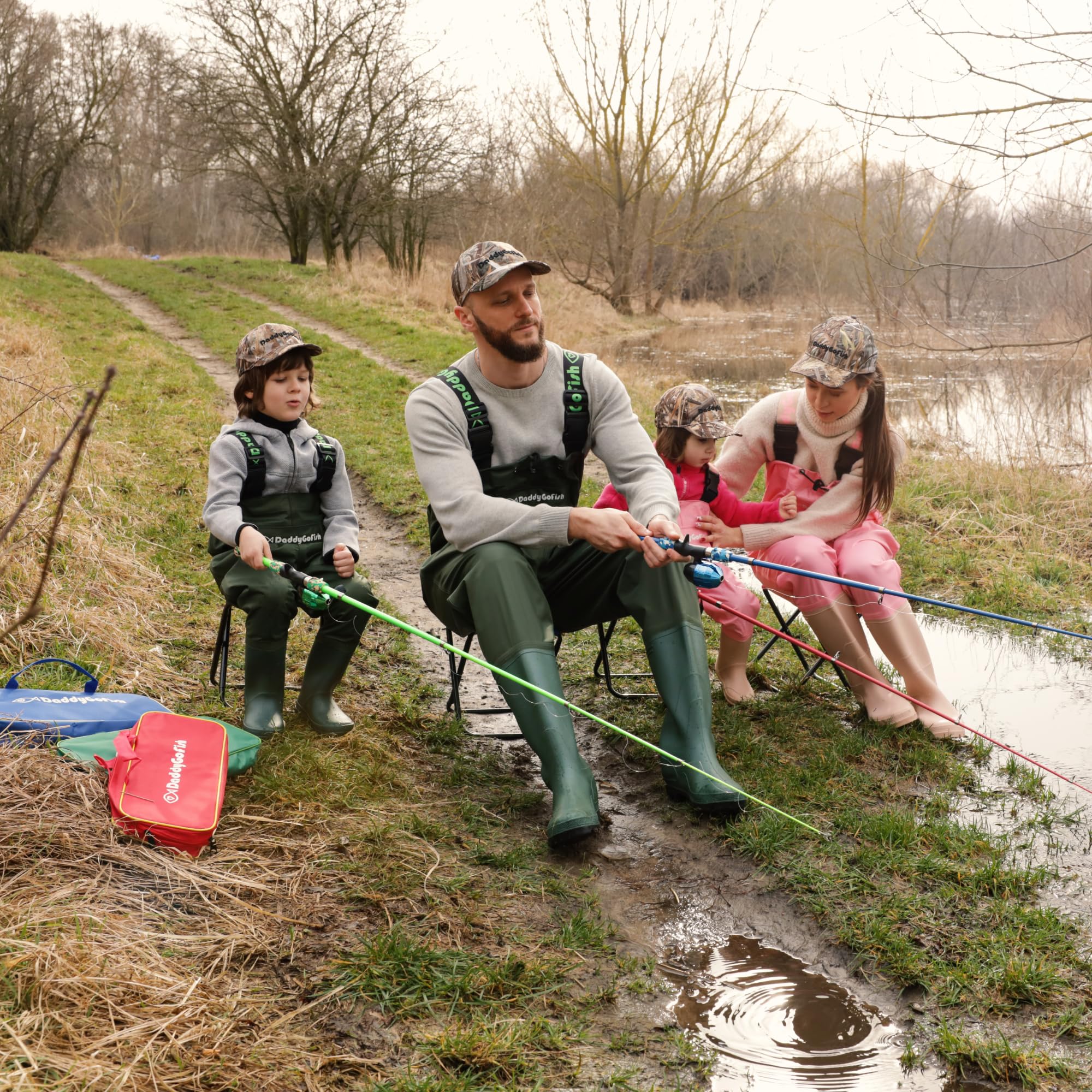 DaddyGoFish Waders de Poitrine pour Enfants et Adultes, Cuissardes de pêche et de Chasse avec Une Poche et Un Cintre