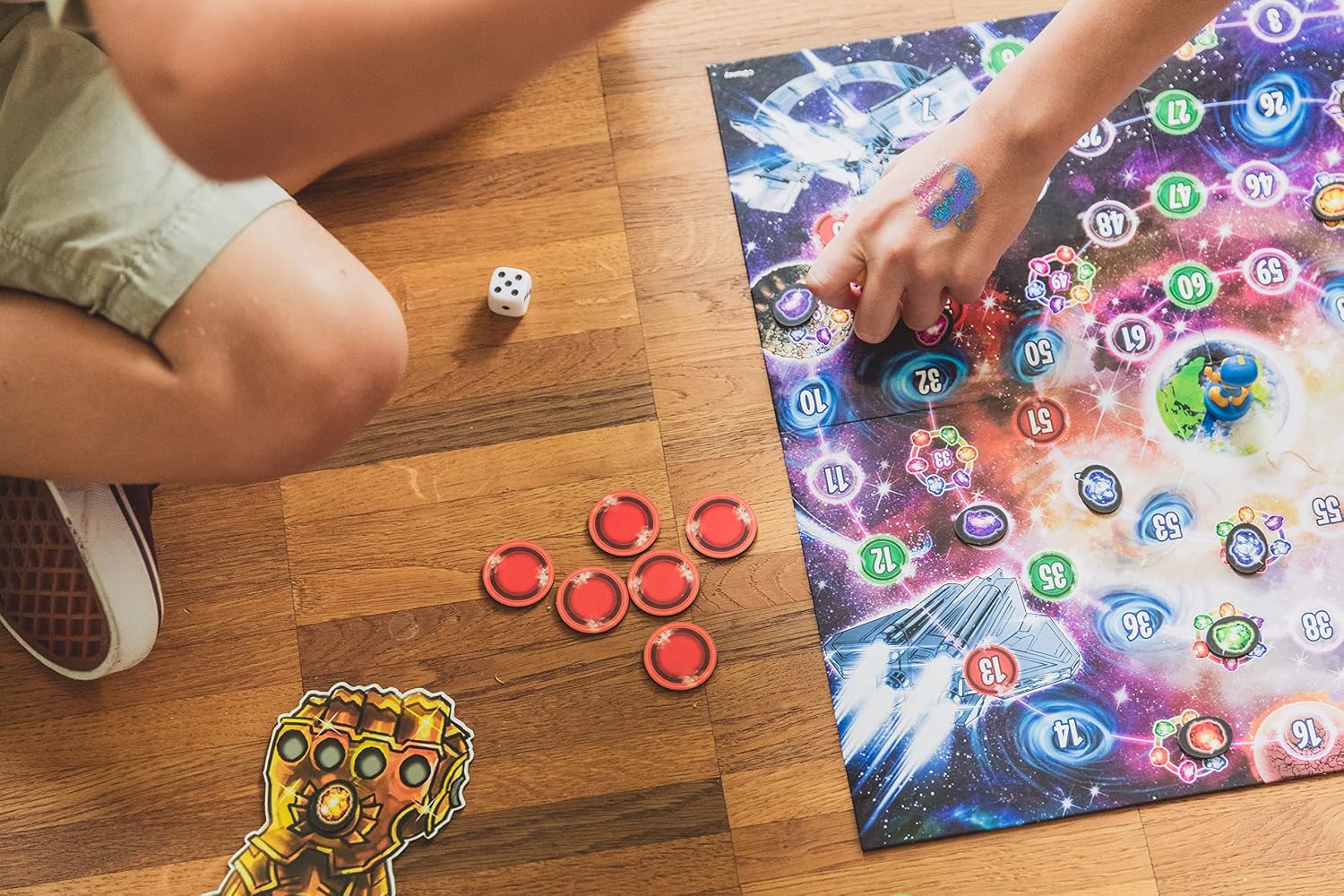 Demacia Cartamundi Marvel Home Sprint Board Game, 5 Marvel Playing Pieces Included, Family Friendly Game, Great Gift for Kids, Ages 4+