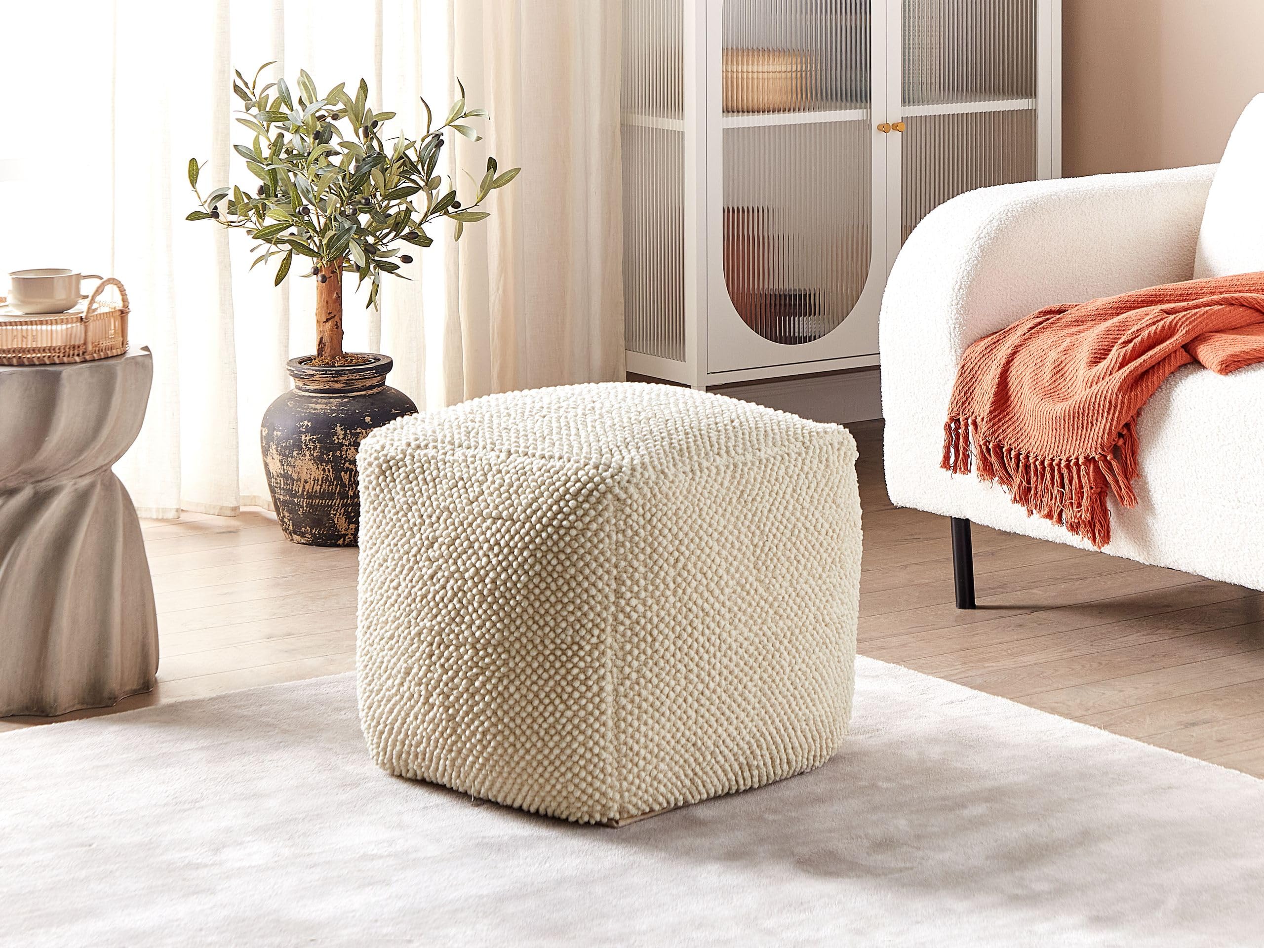 Puf otomana reposapiés escabel cuadrado textura estampado beige Joara