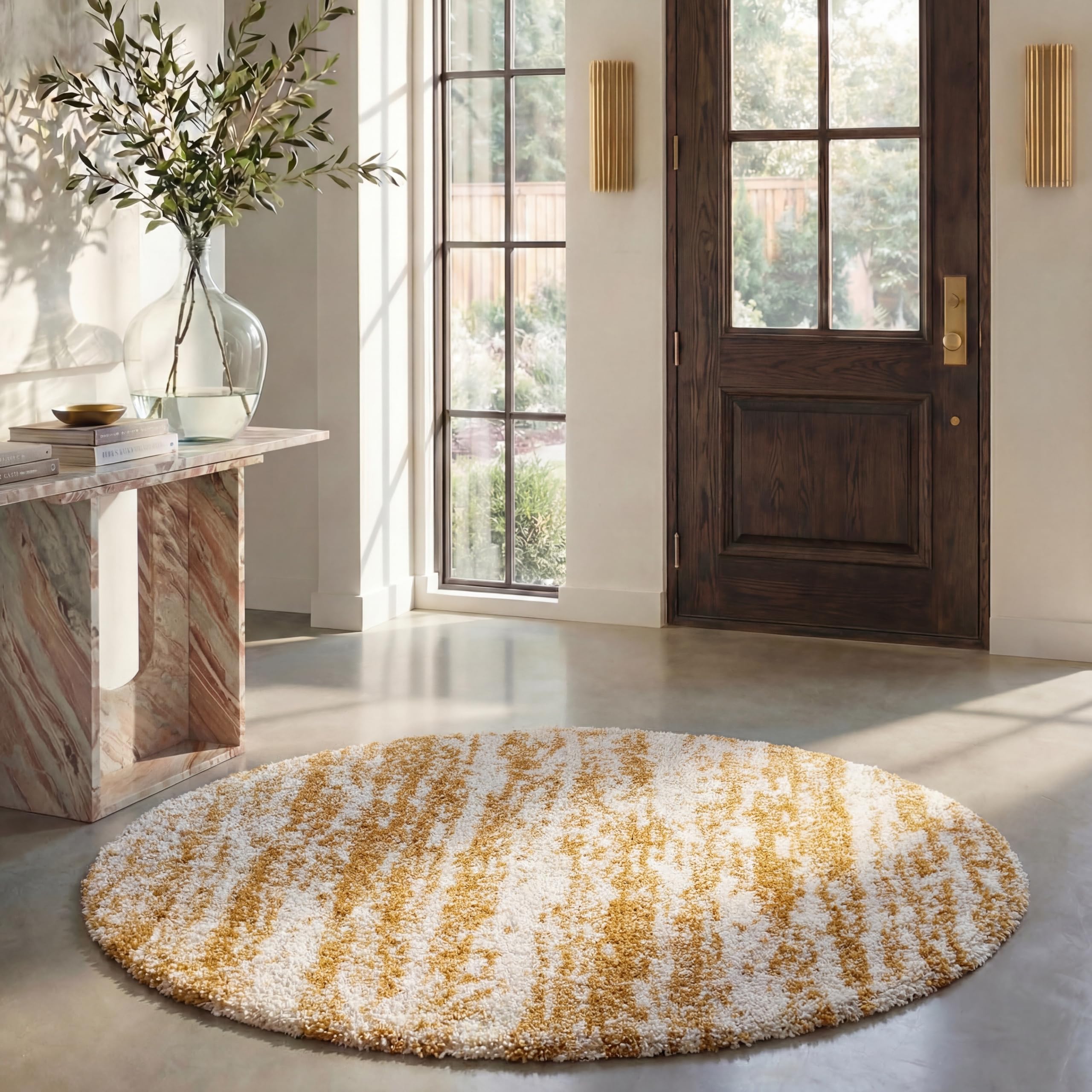 SAFAVIEH Hudson Shag Round Rug 5 ft, Boho Striped Ivory & Gold SGH206D