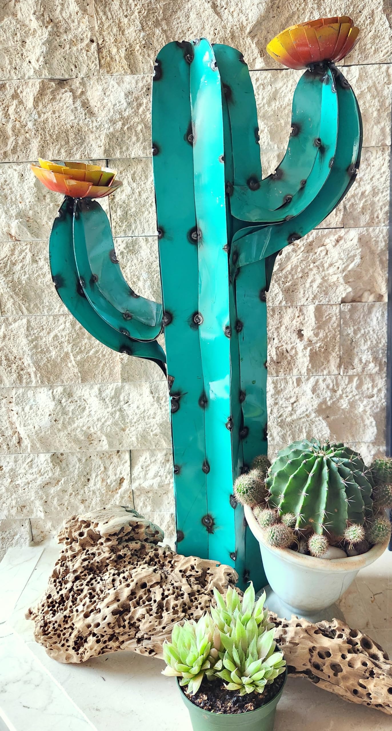 Amazon.com : Evron International 27" Rusty Metal Yard Art, Saguaro Metal Cactus  Sculpture with Flower, Yard Decor (Turquoise) M002 : Patio, Lawn & Garden