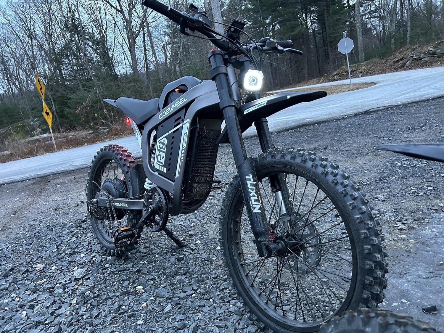 Readygo Coswheel R19 Adult Electric Dirt Bike, 72V 40AH ebike, 6000W Peak Motor, 19” Off-Road Tires, 50MPH Speed, 125 Miles Range, Perfect for Mountain, Trail, Snow & Outdoor Adventures.