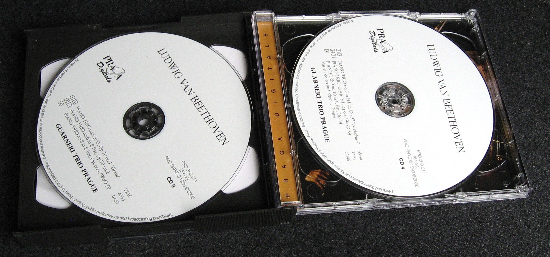 COMPLETE PIANO TRIOS