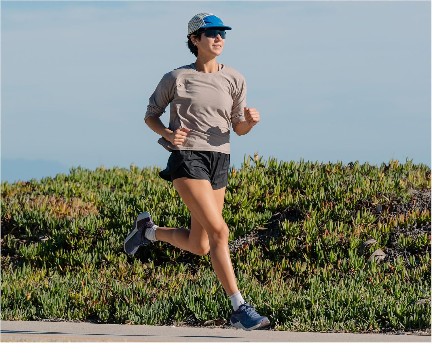 Topo Athletic Women's Ultrafly 5 Comfortable Lightweight Cushioned Durable 5MM Drop Road Running Shoes, Athletic Shoes for Road Running