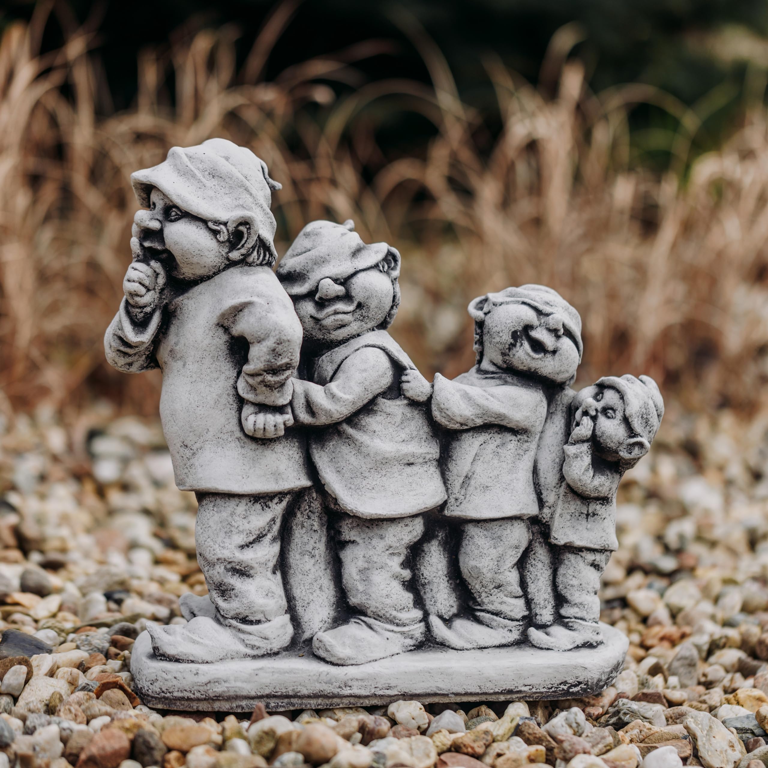 gartendekoparadies.de Gnom-Truppe, Steinfigur Wichtel, H. 34 cm, 12 kg, Grau, frostsicher aus Steinguss für Außenbereich