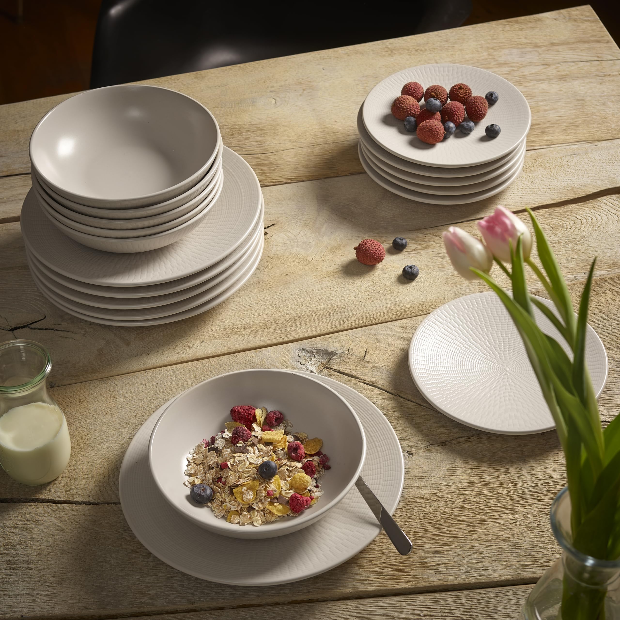 ECHTWERK Blanka Service de table vintage 12 pièces 4 personnes Design naturel élégant avec structure en faïence avec 4 assiettes plates, 4 assiettes à dessert, 4 assiettes creuses, crème EW-DW-4015C