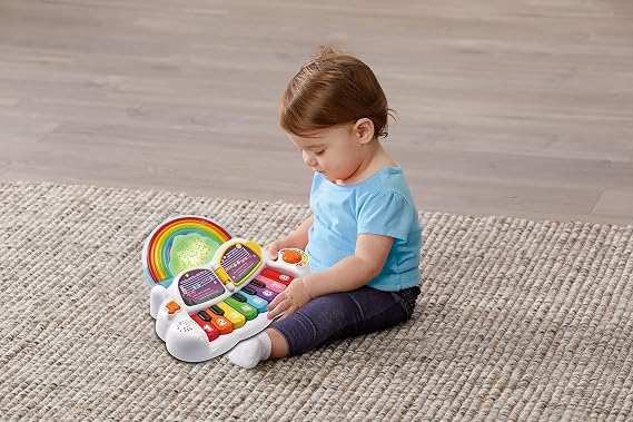 LeapFrog Learn & Groove Rainbow Lights Piano, Baby Musical Toy with Sounds, Colours and Numbers, English and French Learning Games, Educational Toys with Lights and Music, Ages 6, 7, 8, 9 Months +