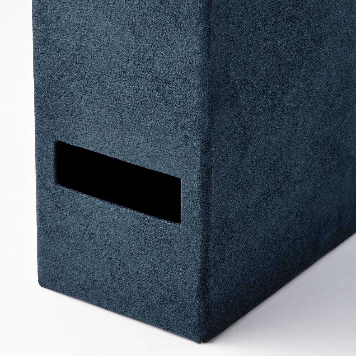 ProTuning GJ&Auml;TTA マガジンファイル、ベルベットダークブルー。