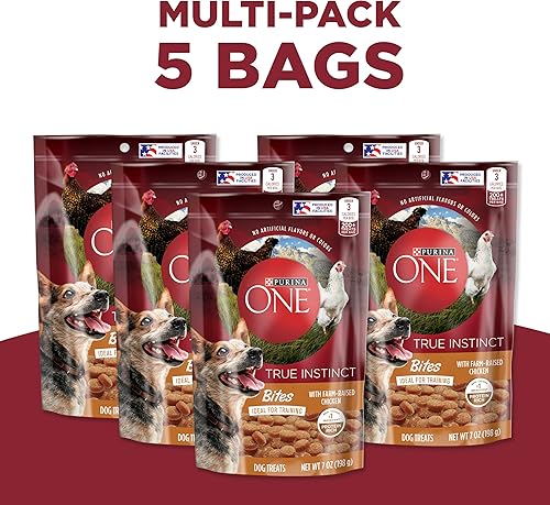 Vista 2 de Purina ONE SmartBlend True Instinct Natural - Alimento seco para perros y golosinas para perros adultos