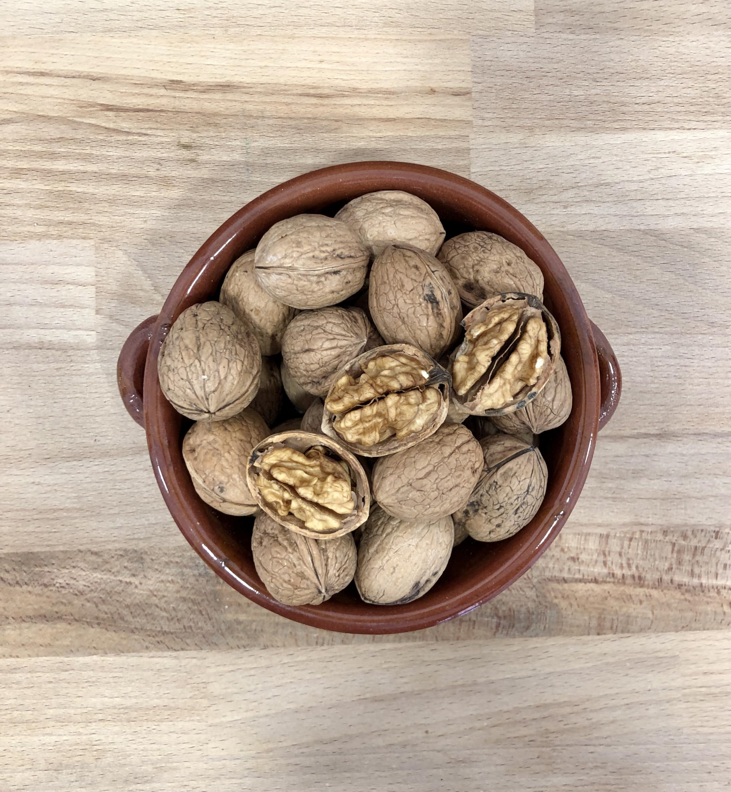 Noci in Guscio Naturali Italiane(Calabria) dal guscio morbido che si apre facilmente - Calibrate 32+ - Confezione in Kraft Richiudibile da 3 Kg