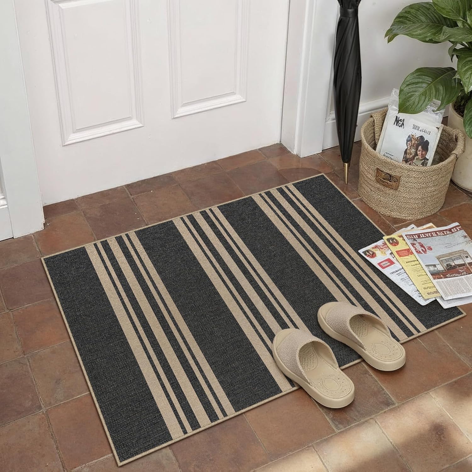 PureCozy Striped Easy Jute Rug 2x3 Black Entryway Carpet Washable Non Slip Door Mat Farmhouse Neutral Non Shedding Entry Small Indoor Outdoor Rug for Kitchen Bedroom Mudroom Bathroom