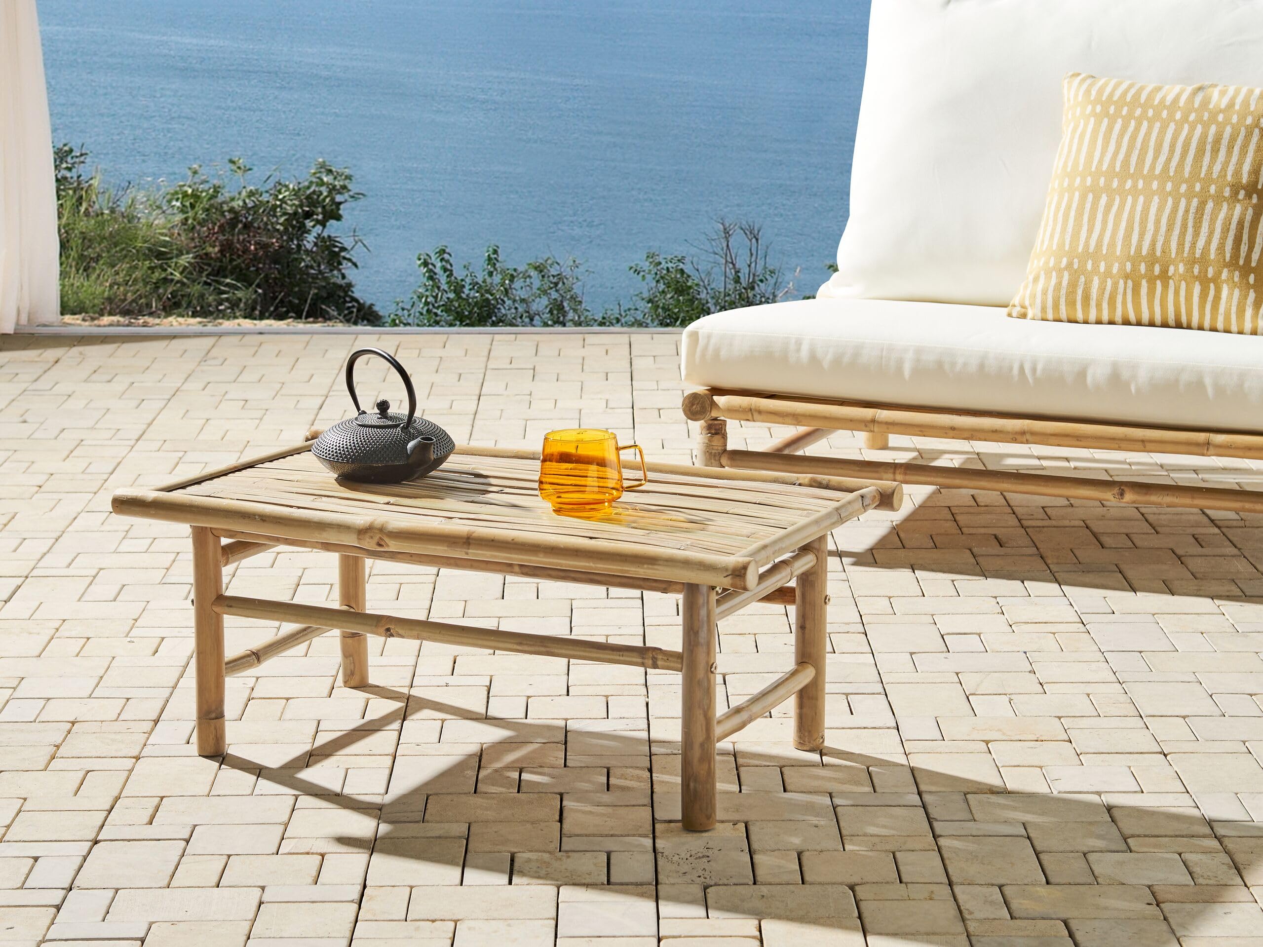 Beliani Table Basse en Bambou Ton Bois Clair Rectangulaire 80 x 45 cm Style Rustique Todi