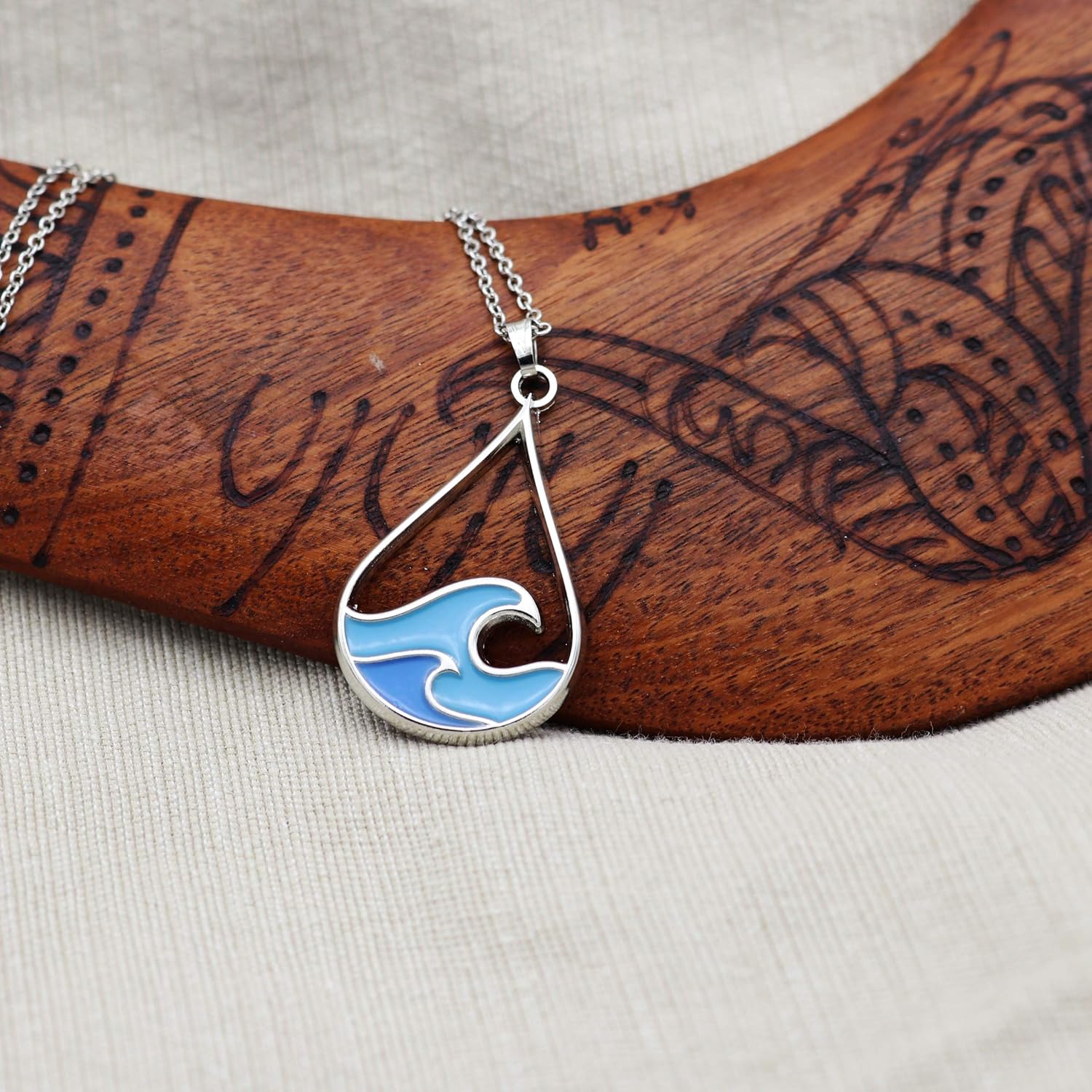 Happy Kisses Silver Wave Necklace - Beach Jewelry for Surfers and Sea Lovers - Motivational Drop Shape Pendant with Gift Message Card - Image 5