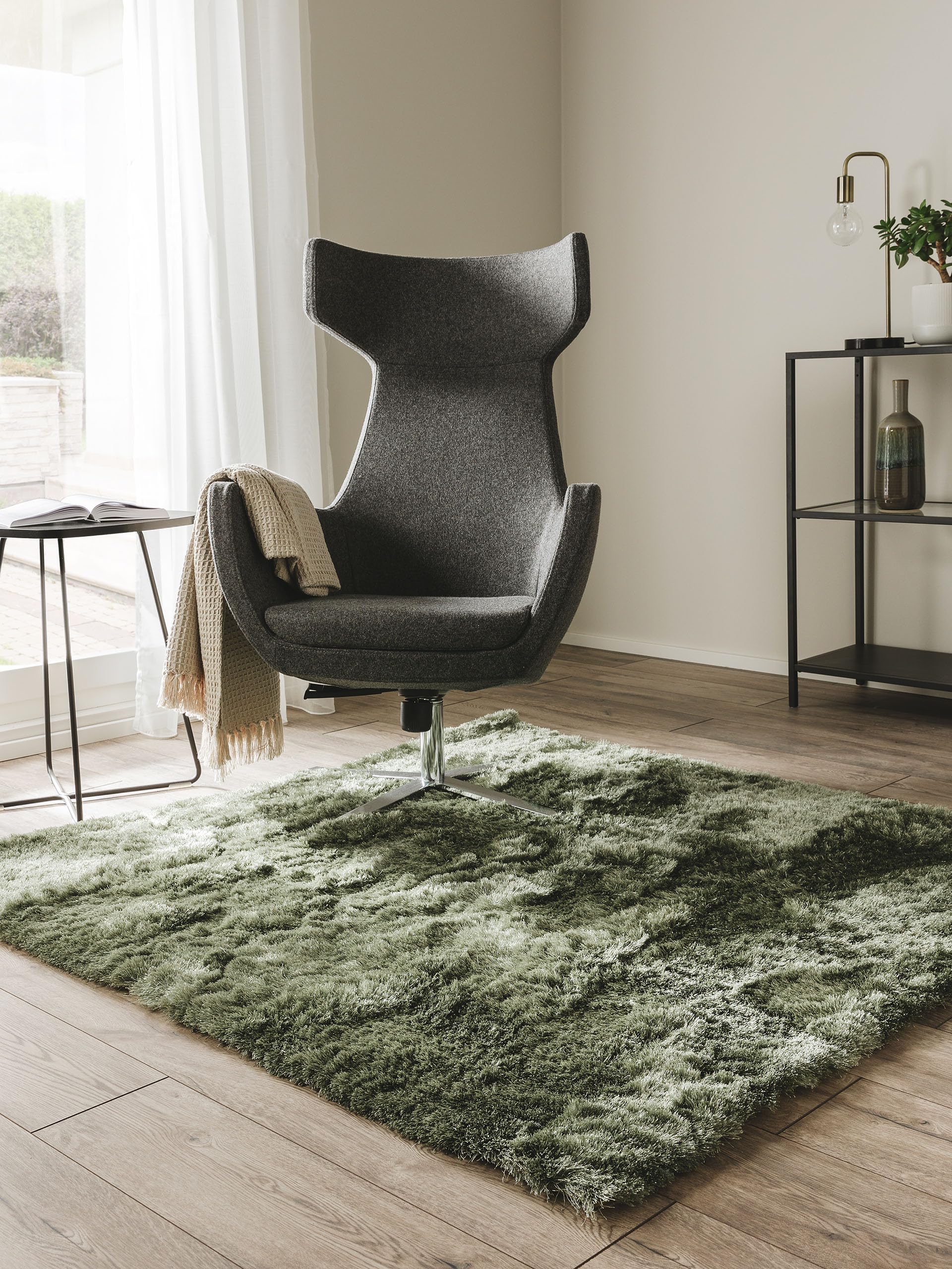 benuta Nest Whisper Deep-Pile Rug, Green, 150 x 150 cm, Cuddly Soft Rug for Bedroom and Living Room, Easy Care, Suitable for Underfloor Heating