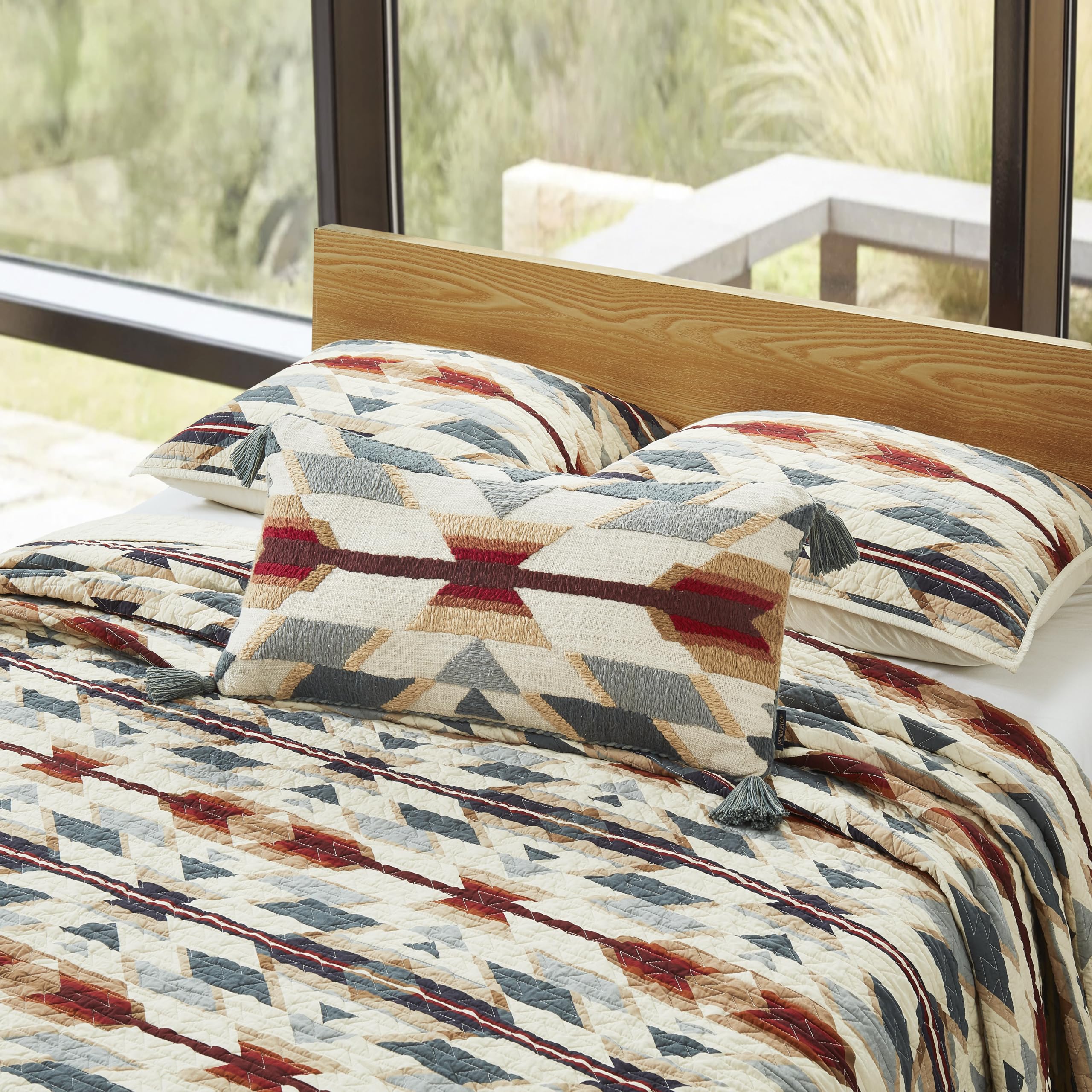 Amazon.com: Pendleton 31810 Prairie Trail Decorative Body Pillow