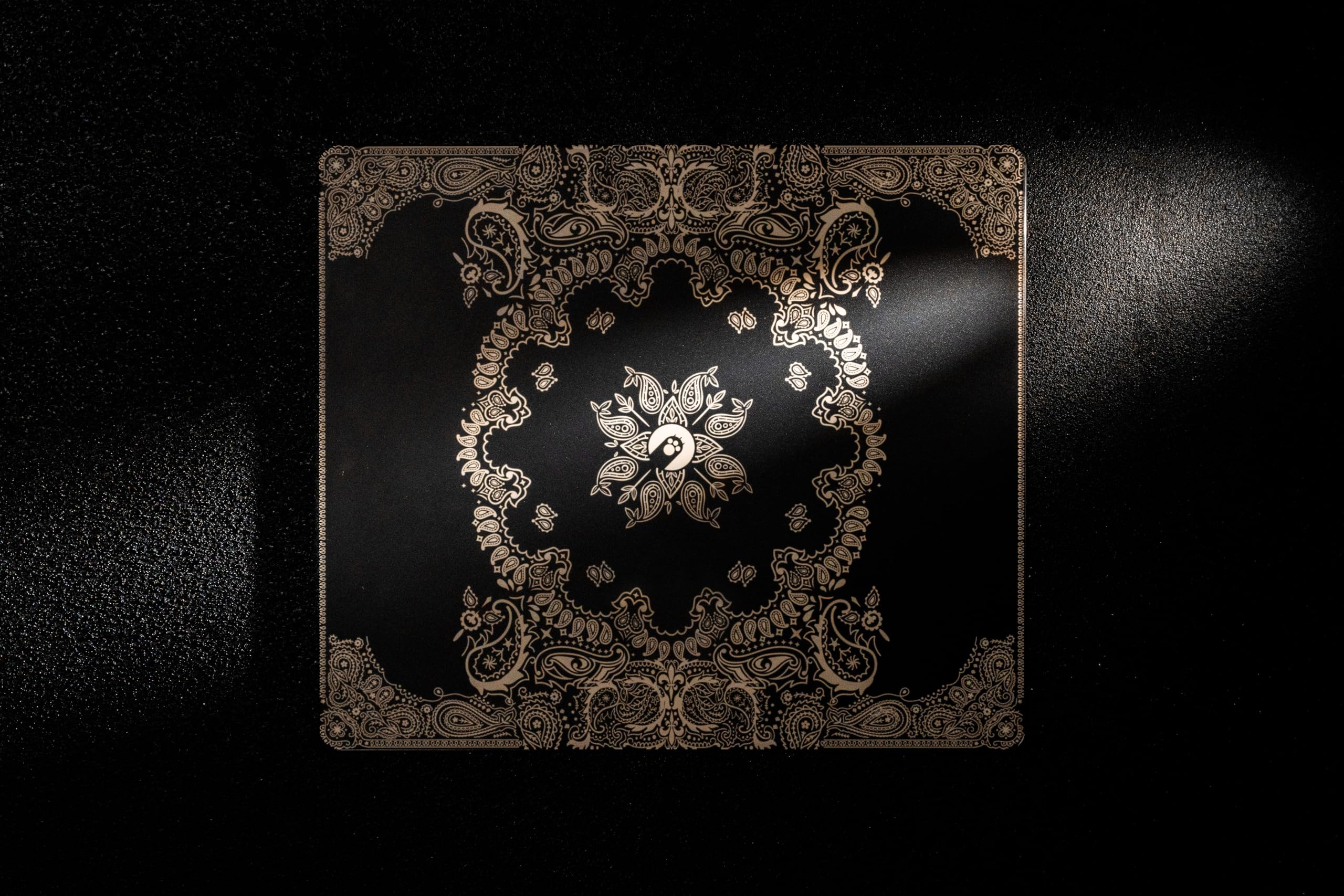 Amazon.com: AM SilkGlass Gaming Mouse Pad. Large 19.29