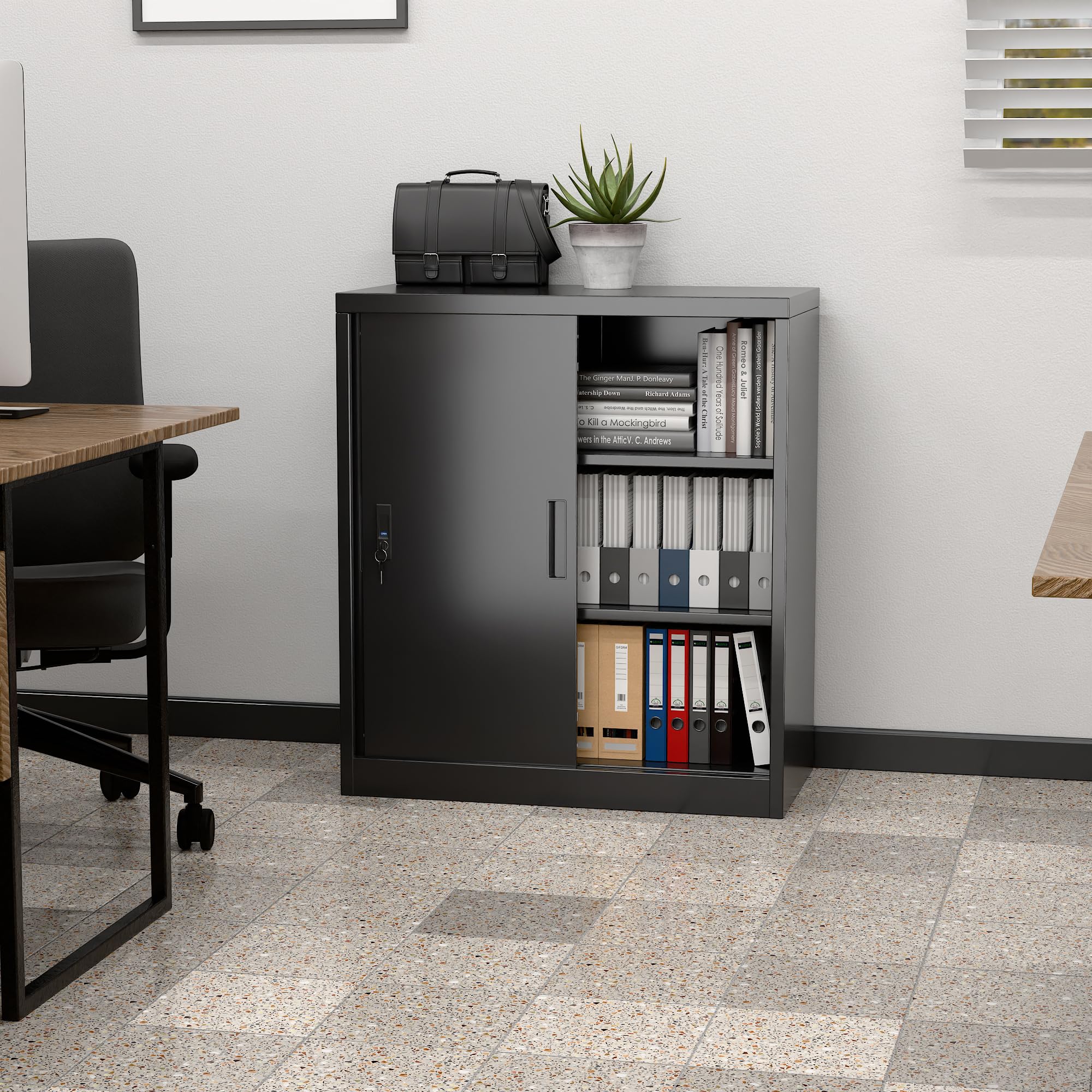 Amazon.co.jp: スチール書庫 引戸書庫 鍵付きキャビネット A4サイズ