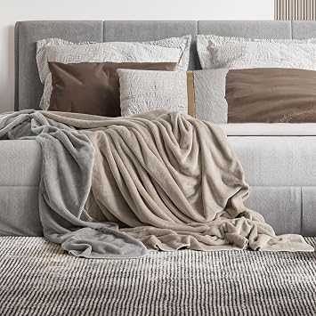 Mon Chateau 98" x 92" Haven Reversible Flannel Throw, Champagne Weave