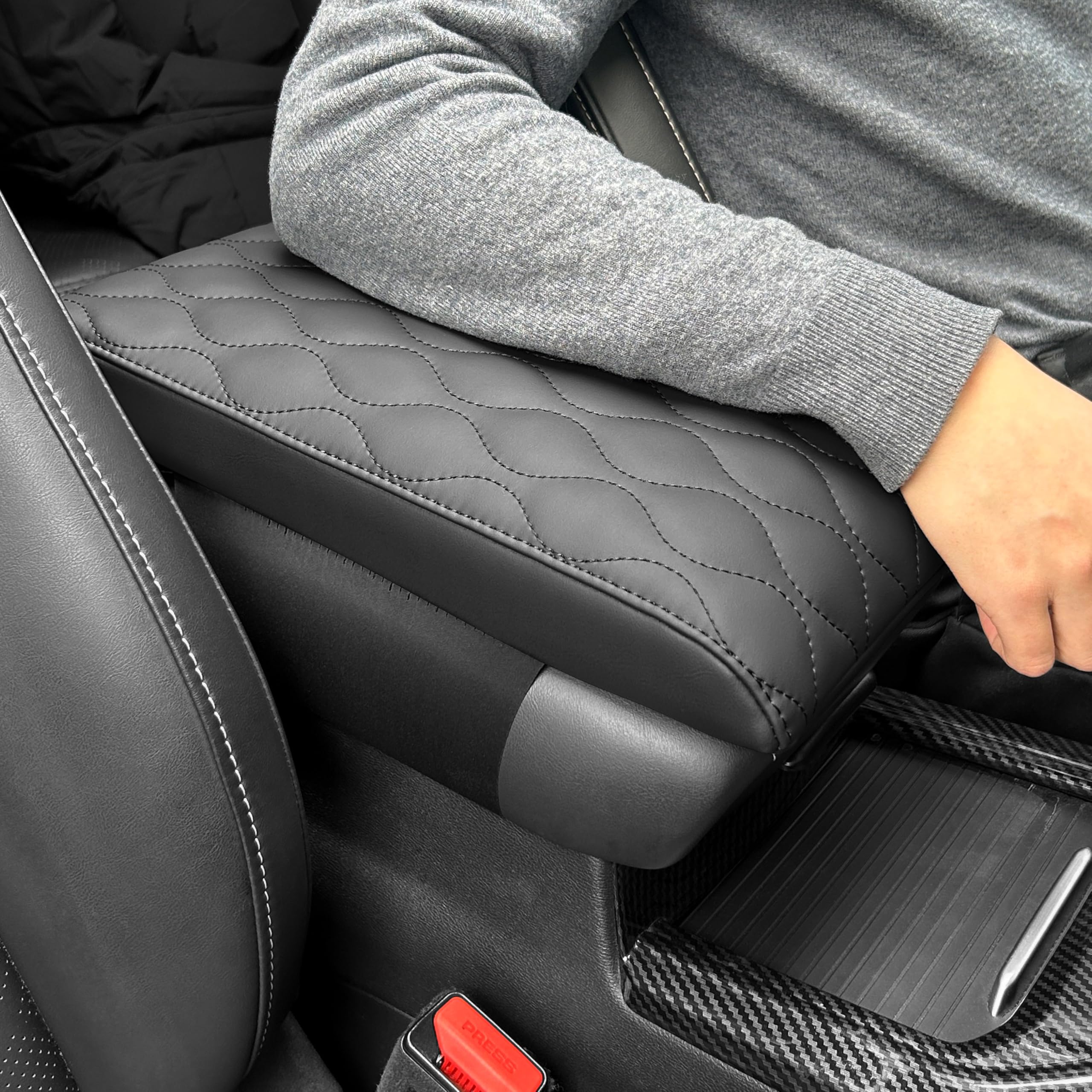 accoudoir Voiture Universel Coussin, Cuir synthétique en PU Coussinet d'accoudoir, Housse de Console Centrale, Mousse mémoire Pad Box(Taille A 30x15x4.5 cm)