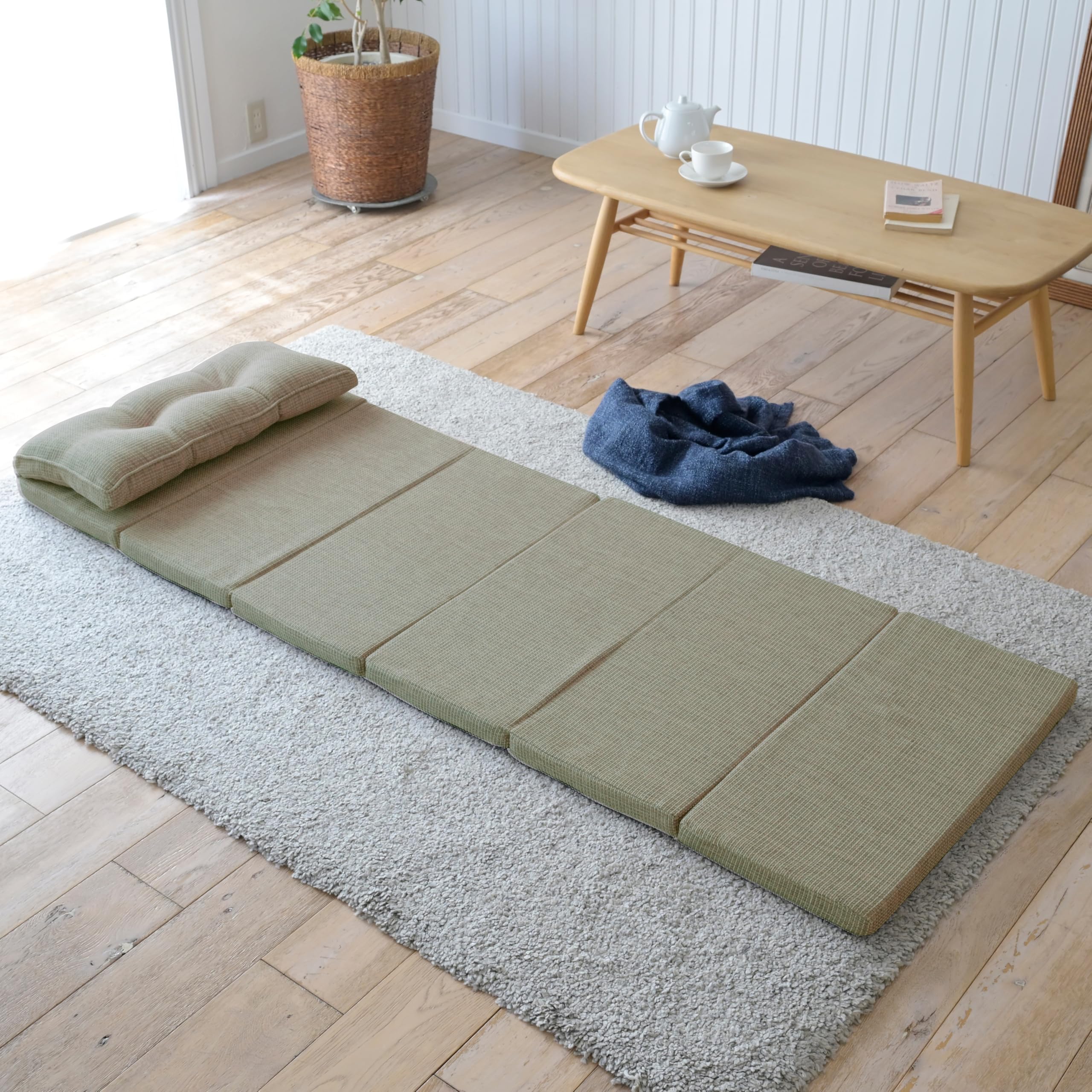 ともころ　70、72 Amazon｜[アキレス] お昼寝マット 【枕付きで快適】 スツールに