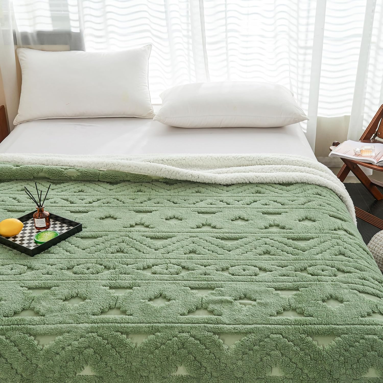 LEVINIS Bohemian Sherpa Throw Blanket 60'' × 80'', Sherpa Bed Blankets for All Season, Southwestern Aztec Throw Blanket for Bed/Couch/Sofa/Office/Camping, Green - Image 3