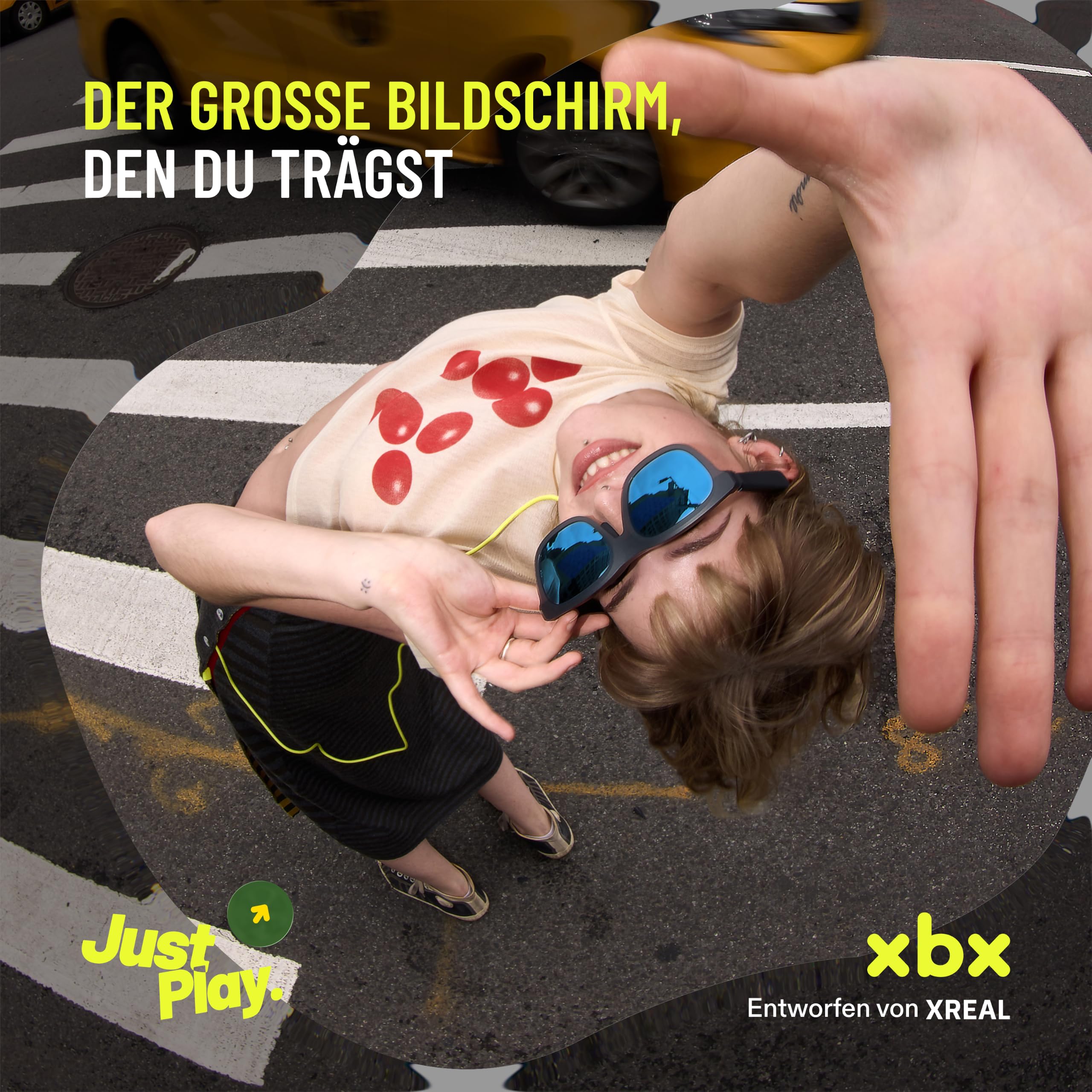 XREAL xbx a01+ AR Brille, 62g Ultraleicht, 147” Tragbarer Großbildschirm für Filme & Gaming, 1600 Nit Helligkeit, HDR10 Display, USB-C DP für iPhone, iPad, Android, Steam Deck, ROG & PC