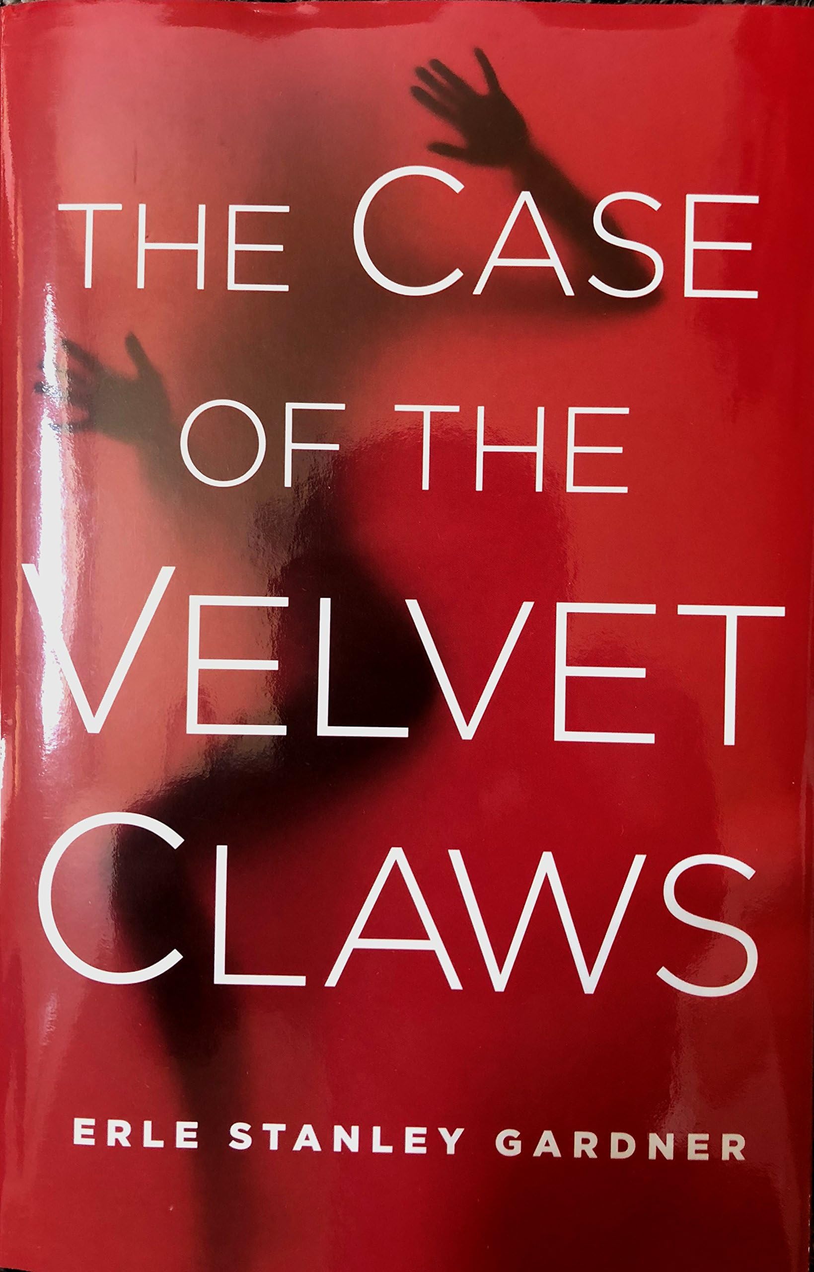 The Case of the Velvet Claws (The Best Mysteries of All Time) Hardcover – January 1, 2002