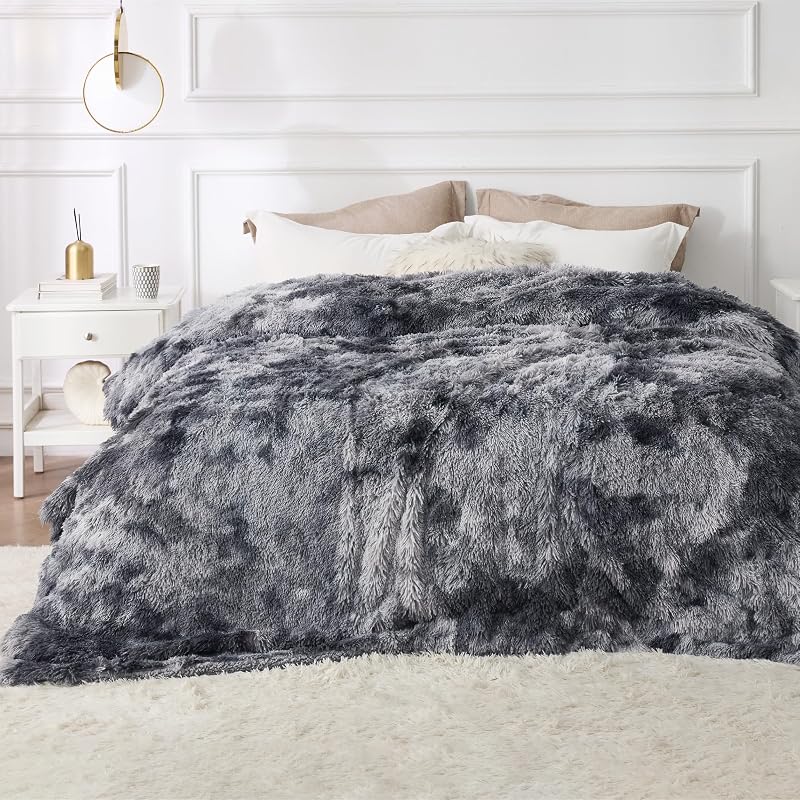 Bedsure Manta de cama Queen de forro polar Sherpa esponjoso de piel sintética gris 90 "x 90" | Felpa difusa, gruesa y cálida, otoño, cómoda y acogedora decoración de la habitación del hogar, regalo para mujeres y hombres, cama de dormitorio, ropa de cama para niñas adolescentes