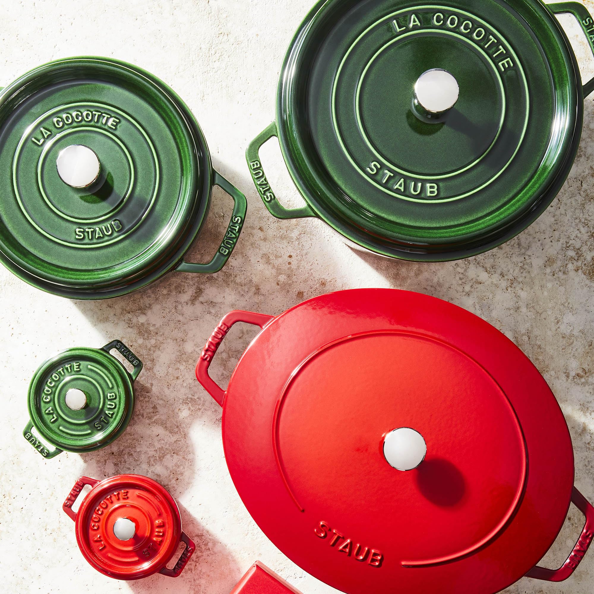 Amazon.com: STAUB Cast Iron 6.25-qt Shallow Oval Dutch Oven