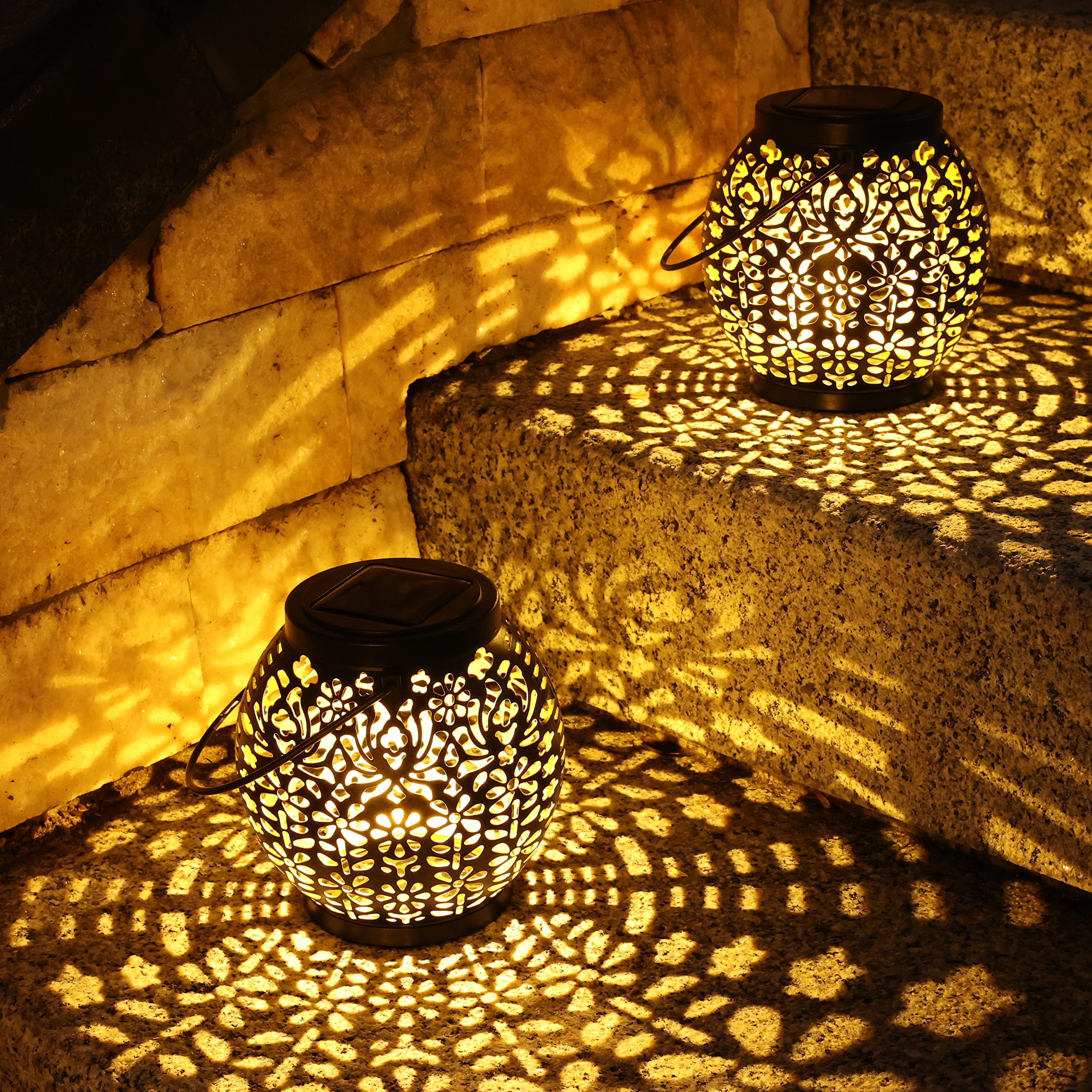 Brizled Solar Lantern Lights, 2 Pack Outdoor LED Hanging Lantern Lights with Star Projection, Warm White Solar Garden Lighting Retro Table Lanterns Light Waterproof for Garden Patio Courtyard Path