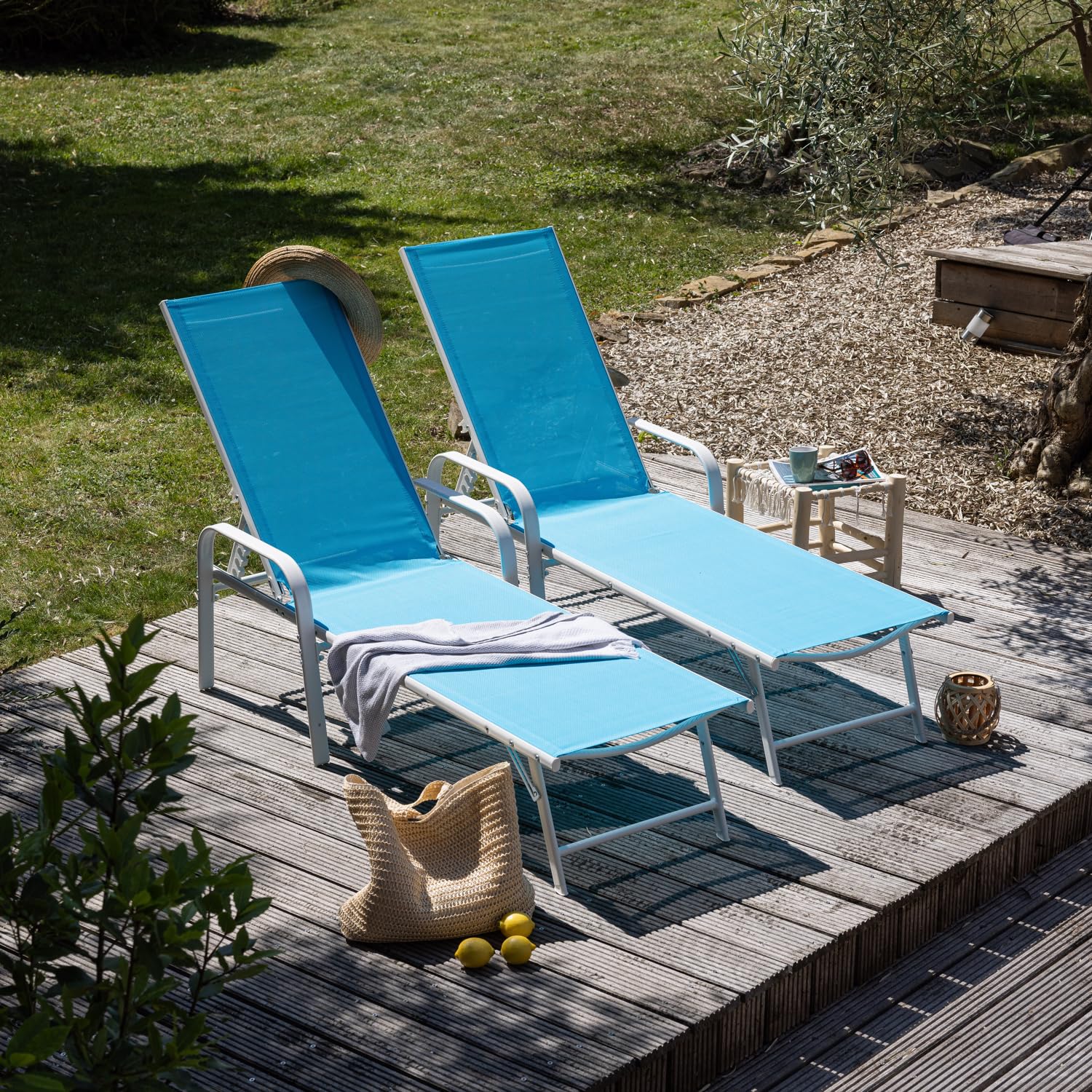 Happy Garden Lot de 2 Bains de Soleil Sardinia en textilène Bleu - Structure Blanche. Bain de Soleil d'extérieur en Acier 5 Positions.