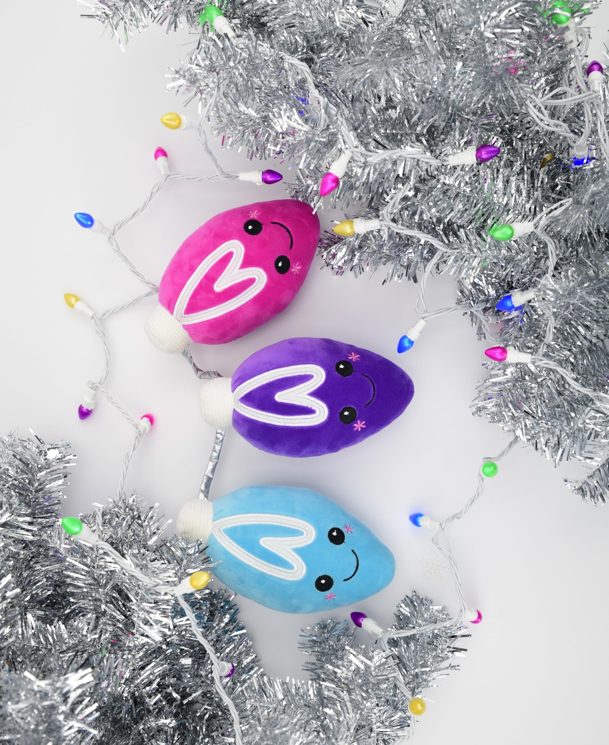 iscream Kawaii Holiday Lights Plüschkissen, 38,1 cm, bestickt, Urlaubsdekoration