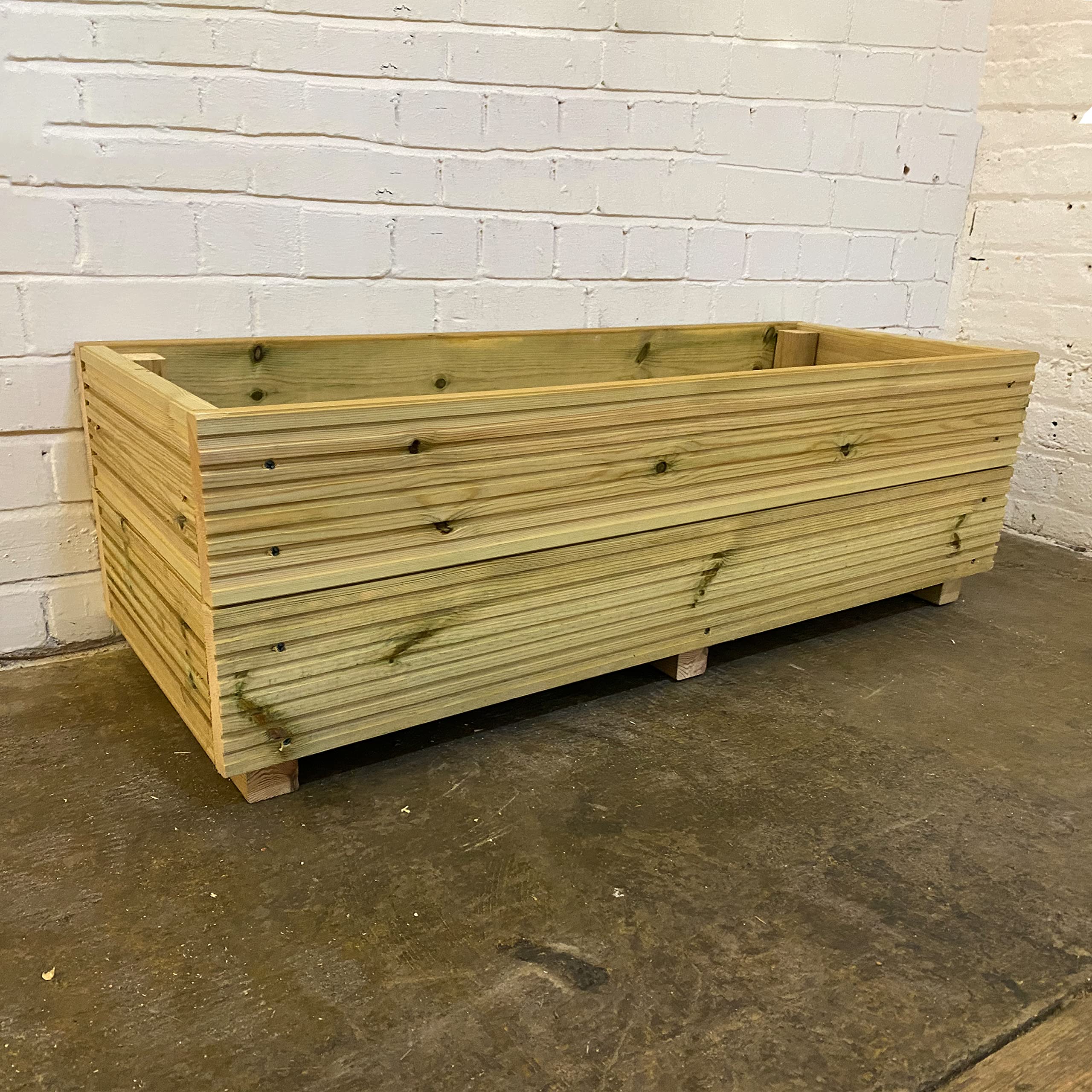 Cutncraft Designs Large Solid Wooden Patio Planter Herb Trough 120cm long โ image 1