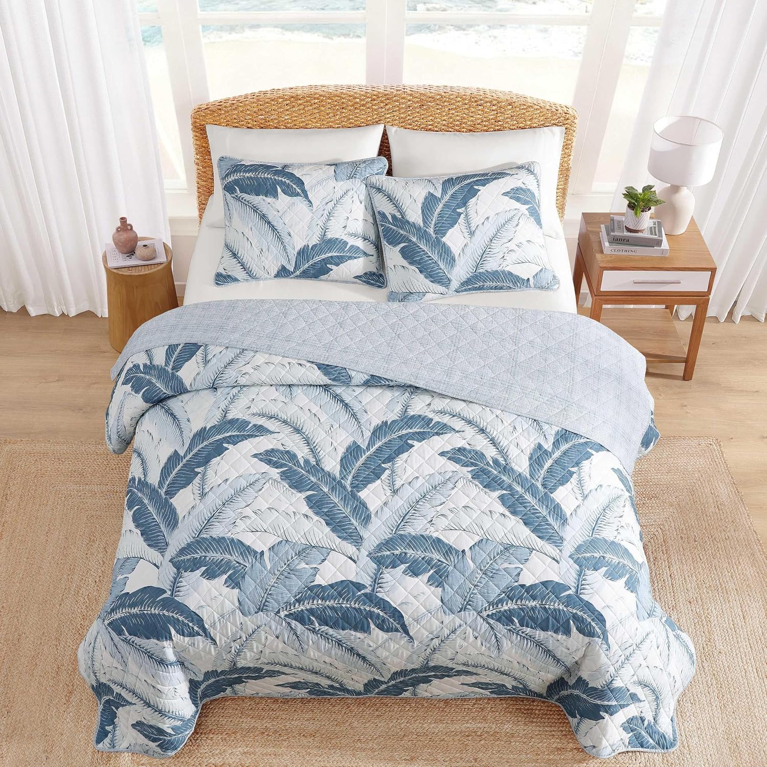 Tommy Bahama - King Quilt Set, Breathable Cotton Bedding with Matching Shams, Reversible Palm Leaf Print, Coastal Room Decor (Vintage Palms Blue)
