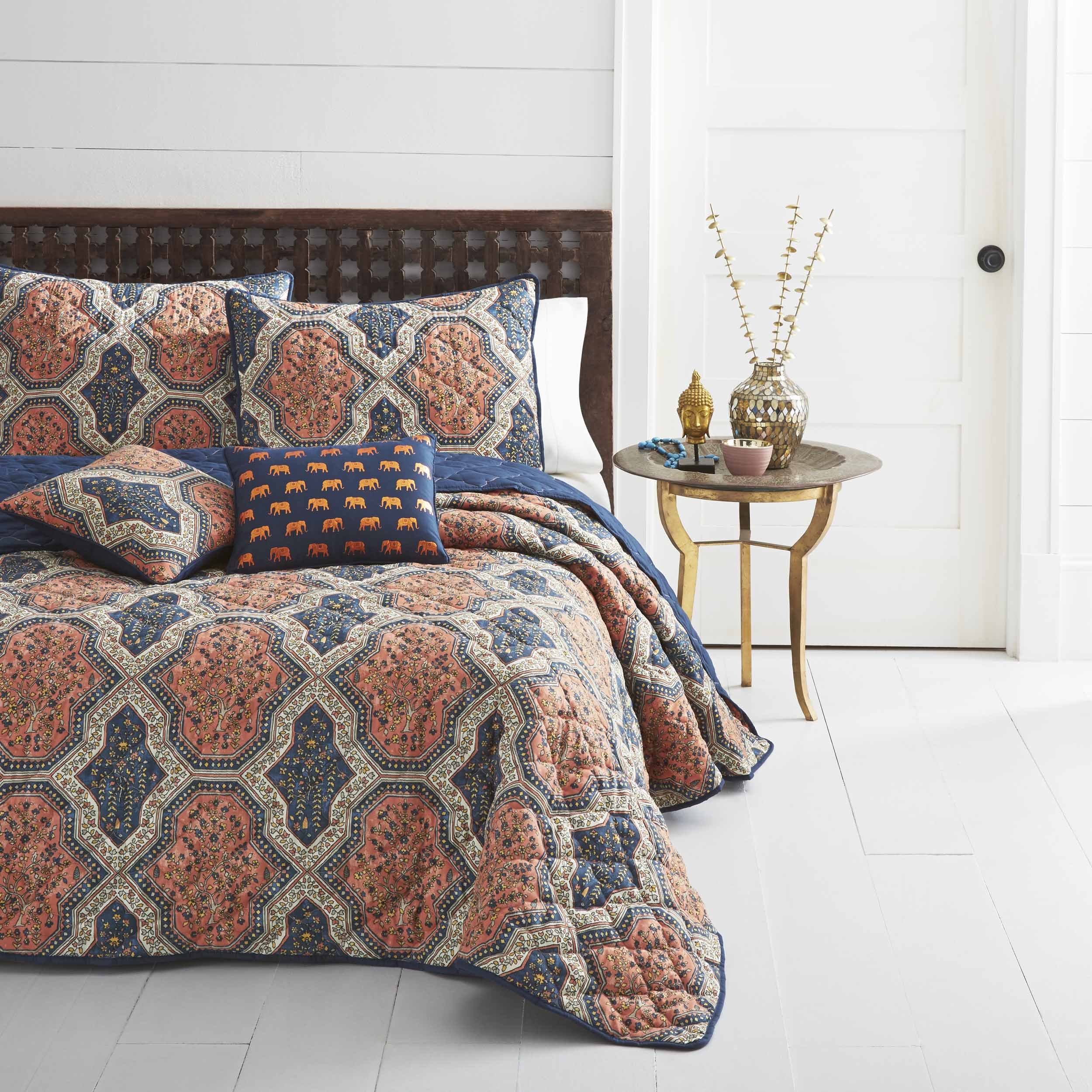 Azalea Skye Rhea Quilt Set, Queen, Bright Orange