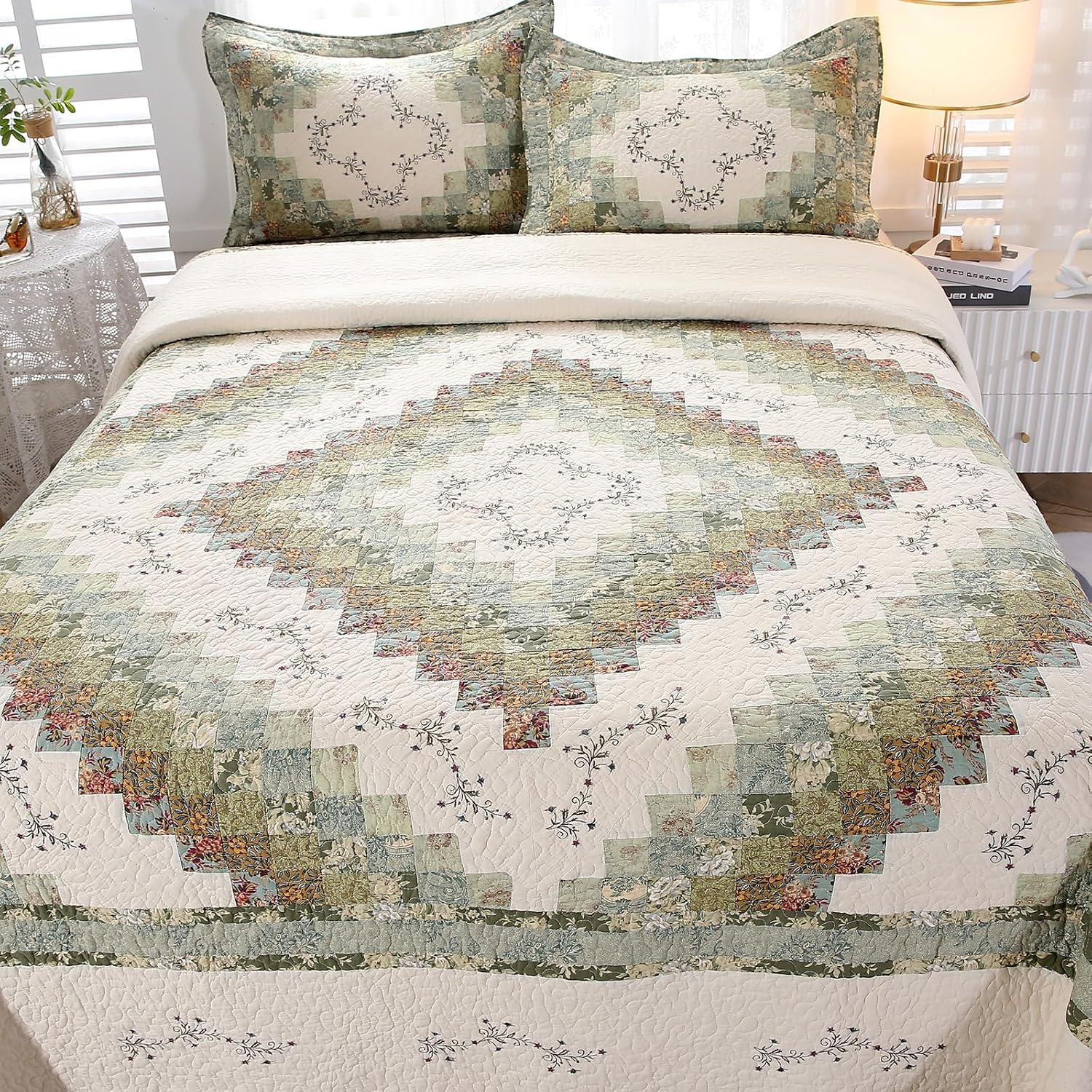 ROOMLIFE Quilt Set Floral Leaves 3D Embroidery Pattern 3 PCS 100% Cotton Reversible Quilted Embroidered Decorative Bedspreads Coverlet Set, King Quilt Set (110x96in) with 2 Pillow Shams (20x26in)