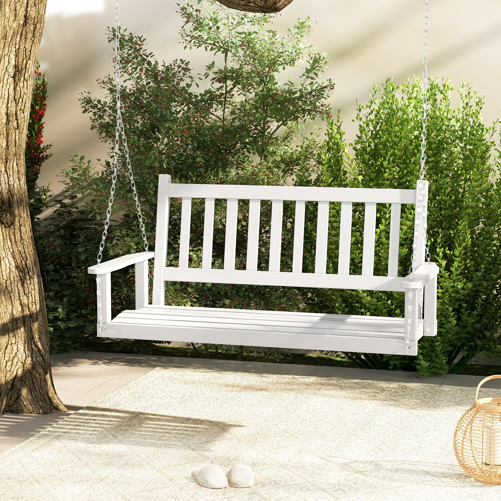 GIANTEX Altalena sospesa in legno per 2/3 persone con catene in metallo zincato regolabili e resistenti, con schienale a doghe e seduta per patio giardino (136 x 67 x 63 cm, bianco)