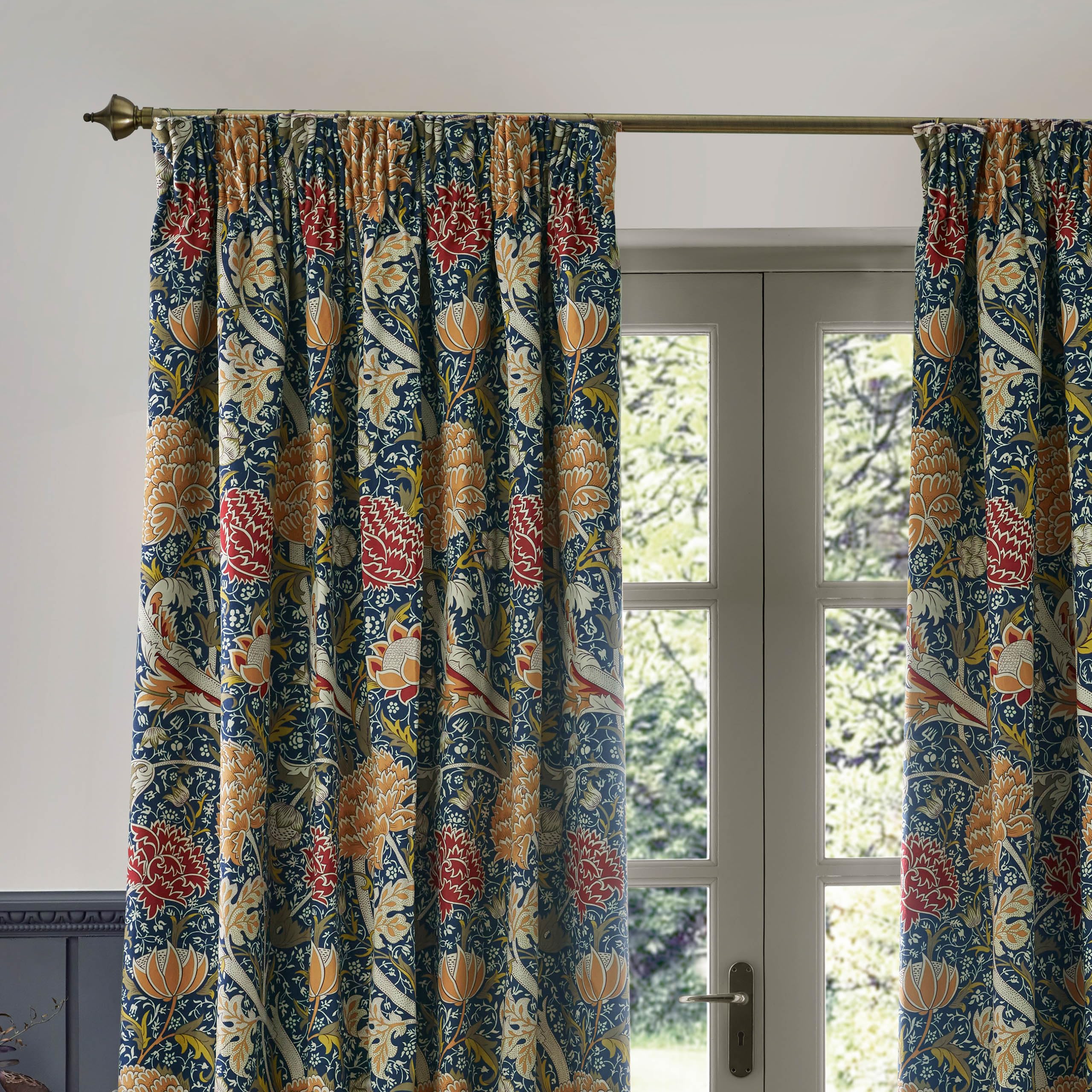 Morris&Co. Cray Pencil Pleat Curtain Pair - Lined Velvet Floral River-Inspired Drapes (Indigo/Berry - 168x137cm) - Image 3