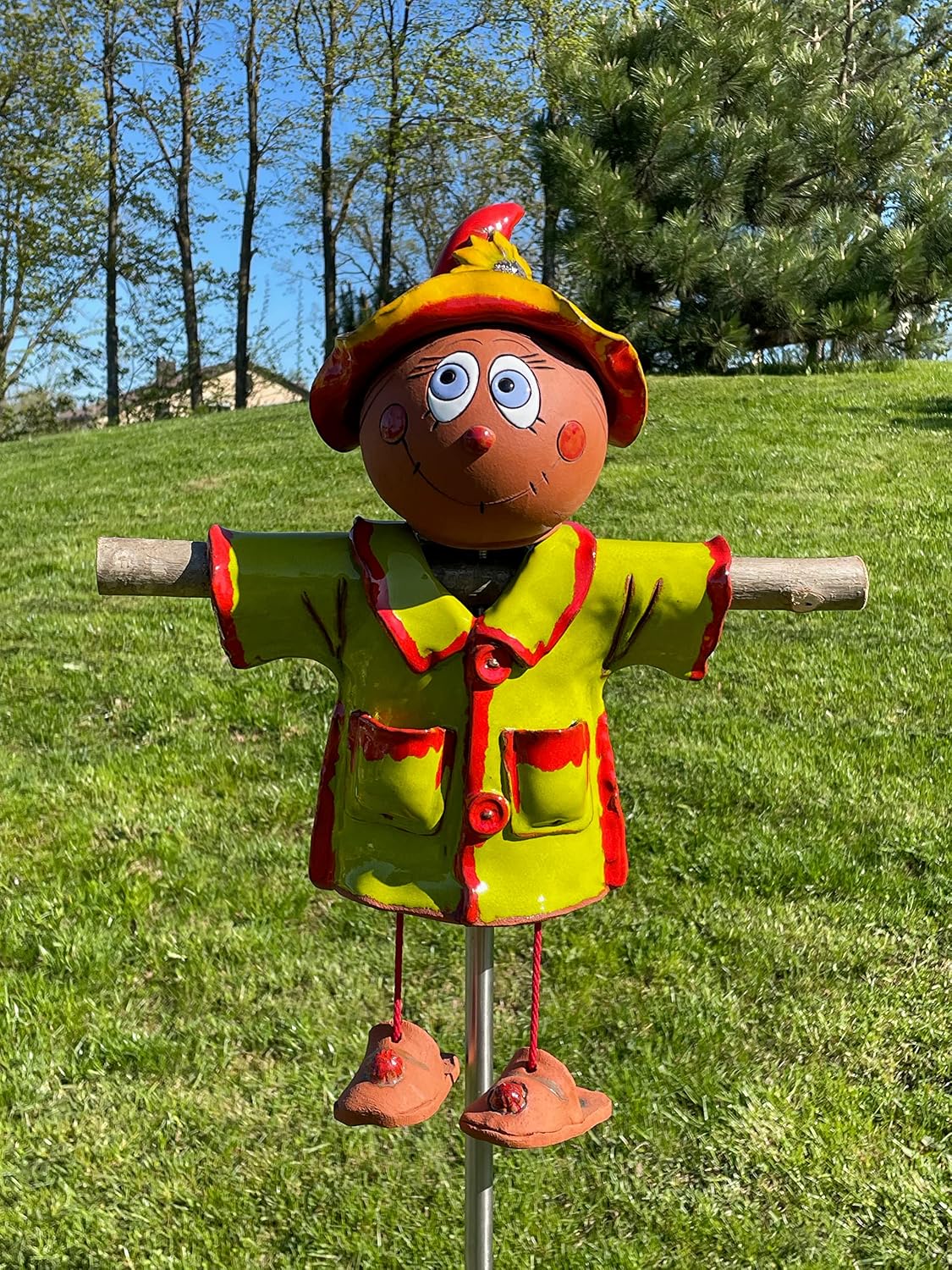 Ceramic Decoration for Garden and Yard | Outdoor Ornament with Stake | Scarecrow | GKW22G