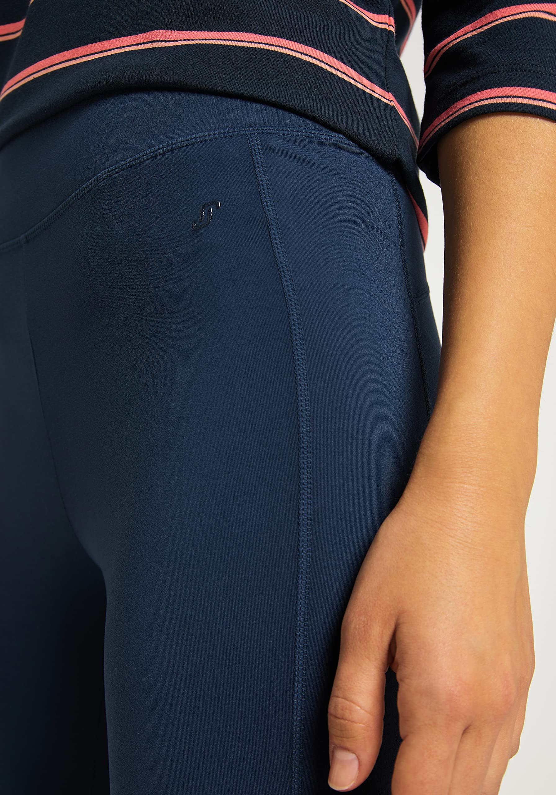 Joy Sportswear Nadine 3/4-Hose für Damen mit kurzem Bein, hochwertige Dreiviertel-Sporthose aus strapazierfähigem Material mit Shaping Effekt (Normalgröße)