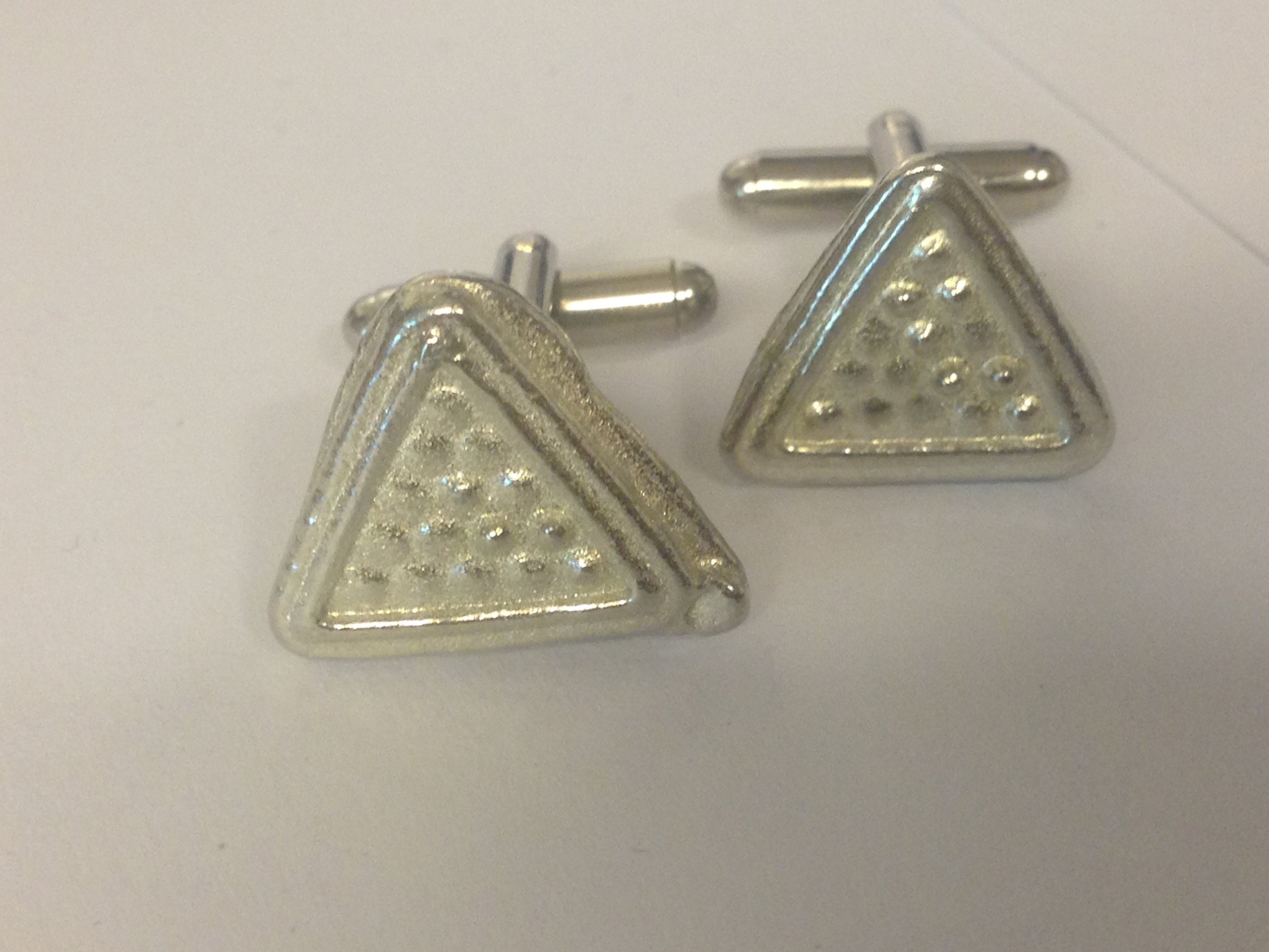 Snooker Triangle TG408 Pair of Cufflinks Made From Fine English Modern Pewter POSTED BY US GIFTS FOR ALL 2016 FROM DERBYSHIRE UK