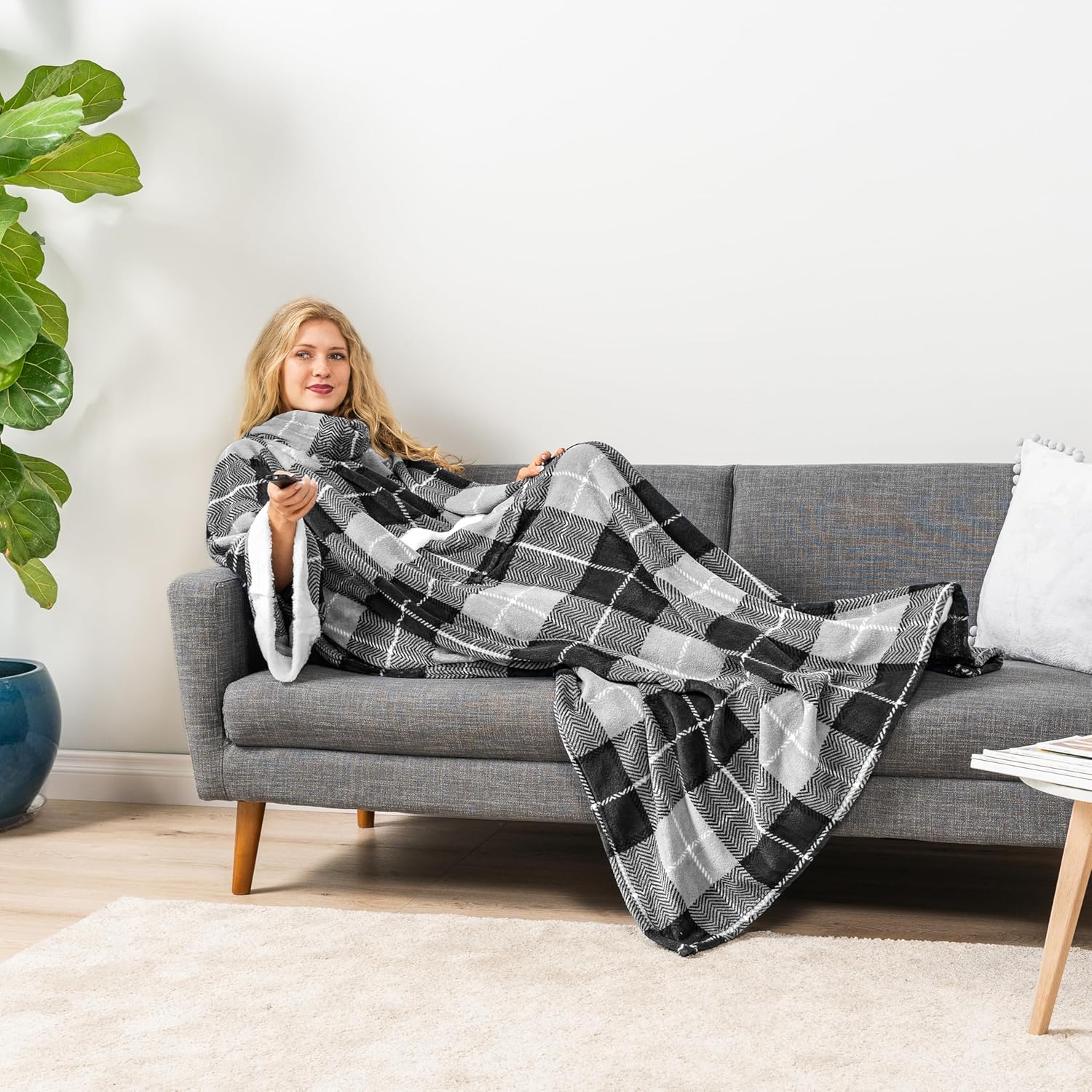 PAVILIA Fleece Blanket with Sleeves for Women Men Adults, Wearable Blanket Warm Soft Plush, Snuggle Pocket Sleeved TV Throw Wrap, Cozy White Elephant Gifts Ideas for Mom Wife, Plaid Gray - Image 4