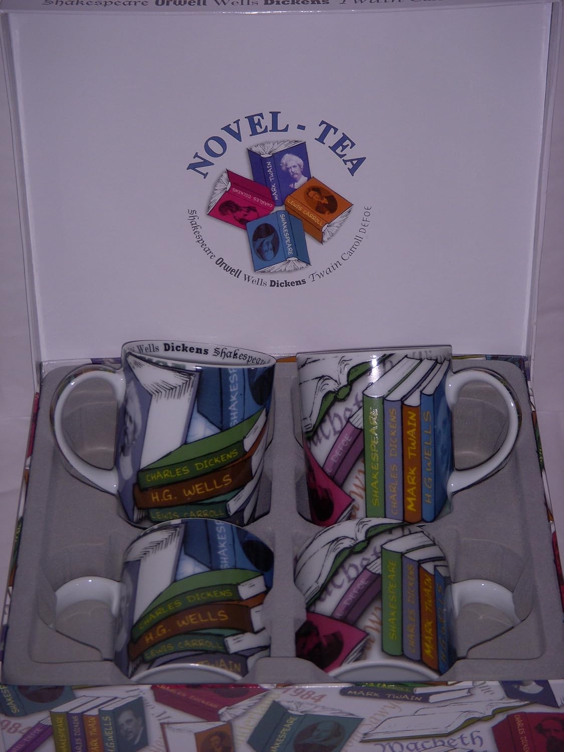 Paul Cardew Alice in Wonderland the Queen of Hearts Collectible