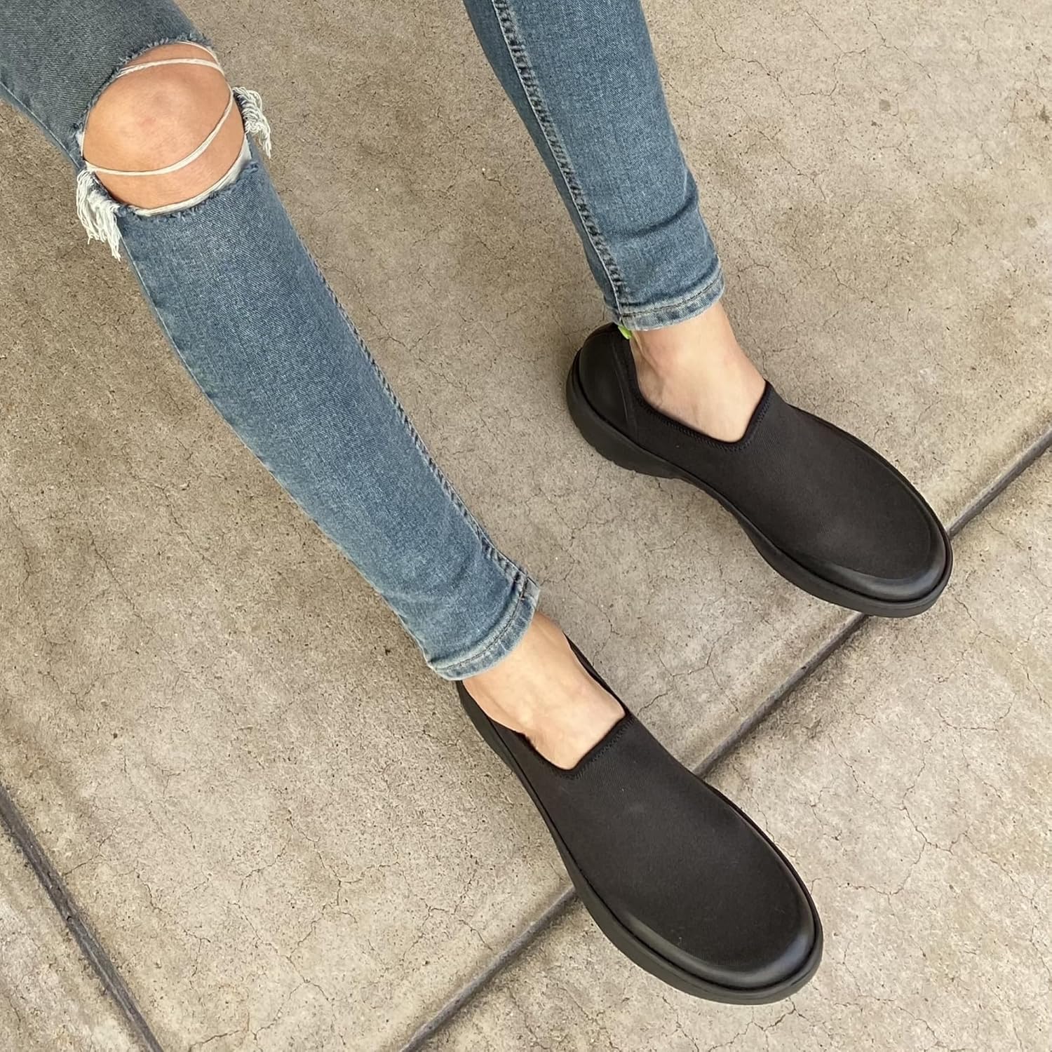 OOFOS OOmg eeZee Low Recovery Shoe - Women’s - Image 2