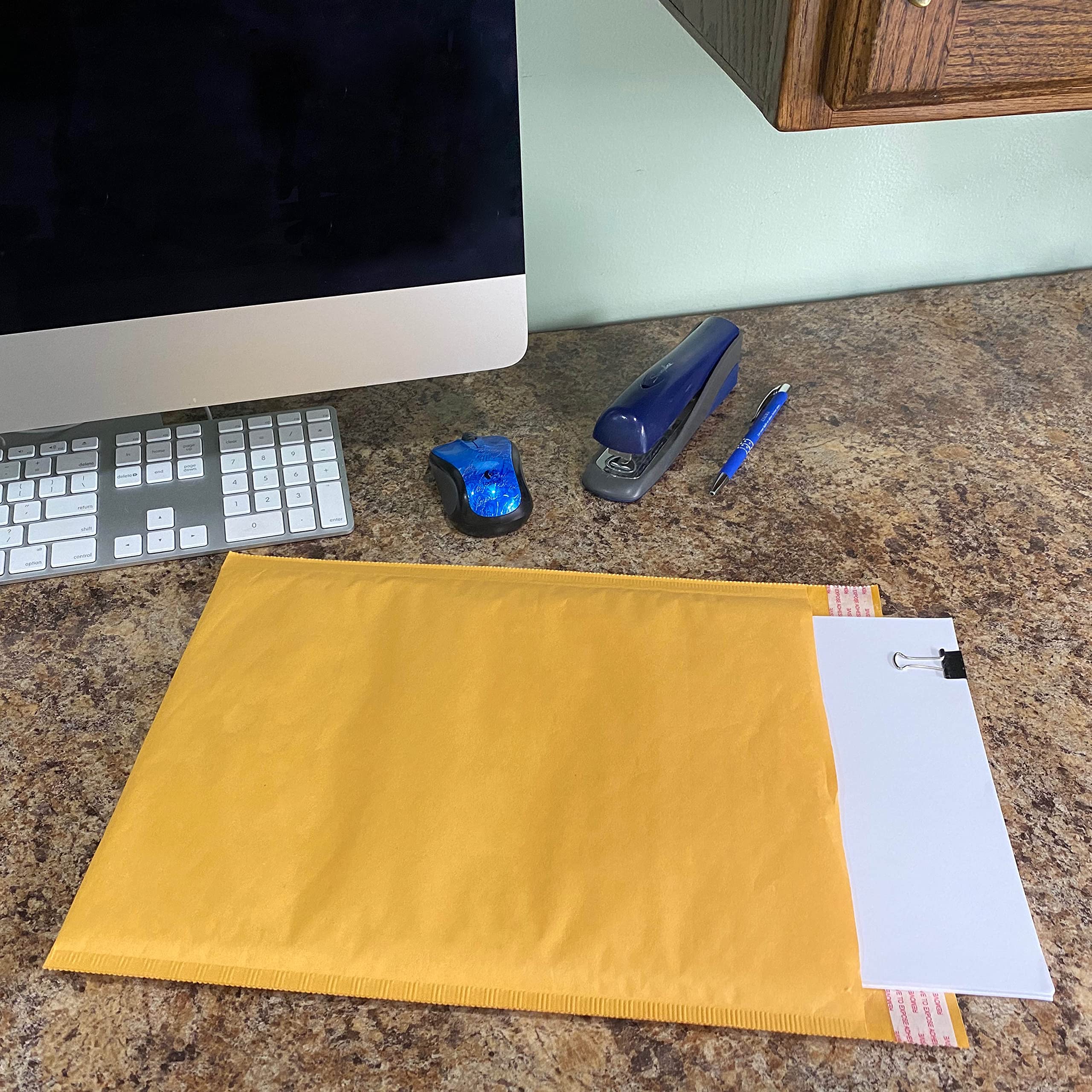 Enveloppes à bulles en kraft – Pack and Ship (50 paquets, 10,2 à 24,1 x 36,5 cm)