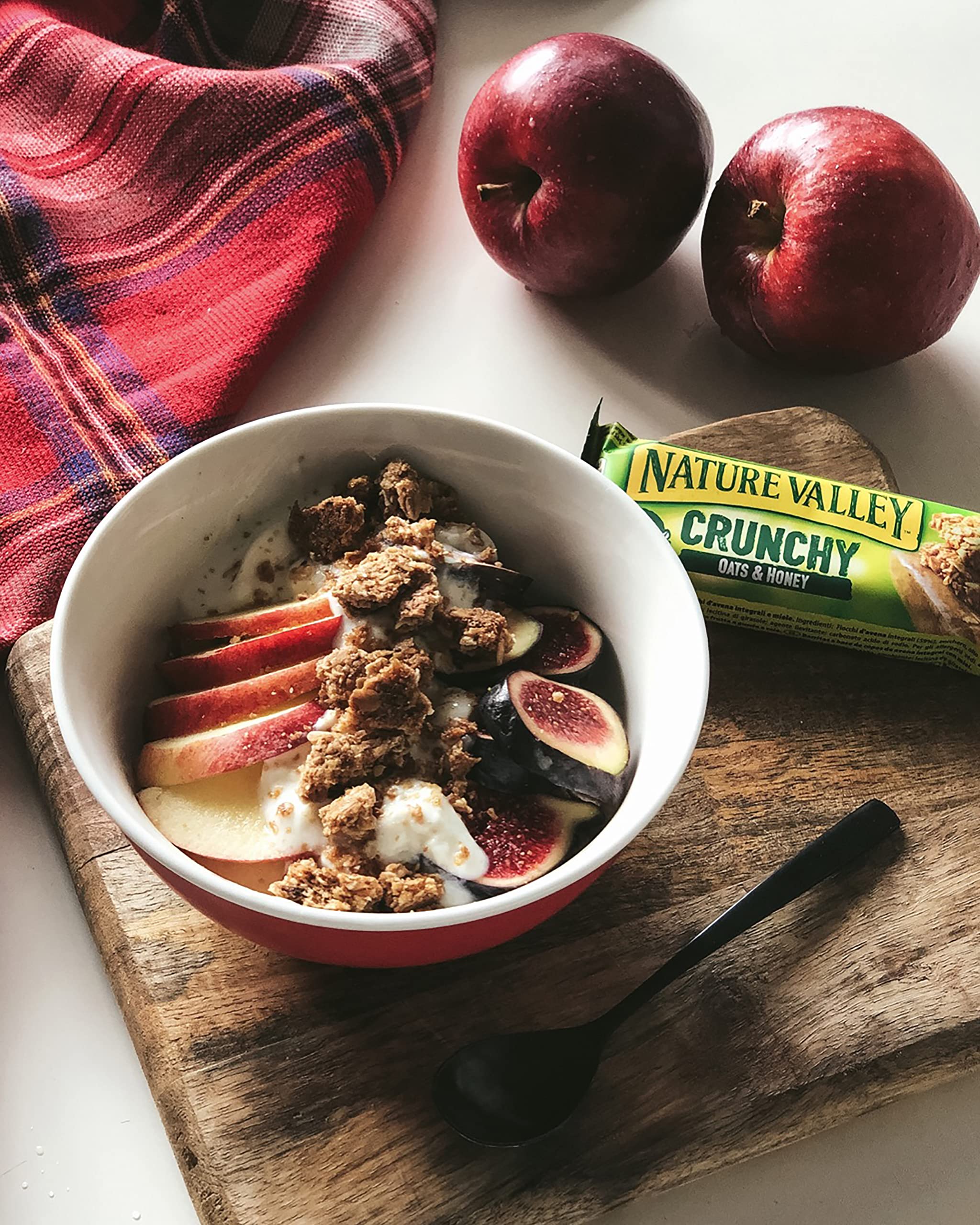 Nature Valley Crunchy, Barritas de Avena 100% Integral y Miel, Sin colorantes, Ingredientes naturales, Apto para Vegetarianos, 5x42g (2 barritas por paquete)